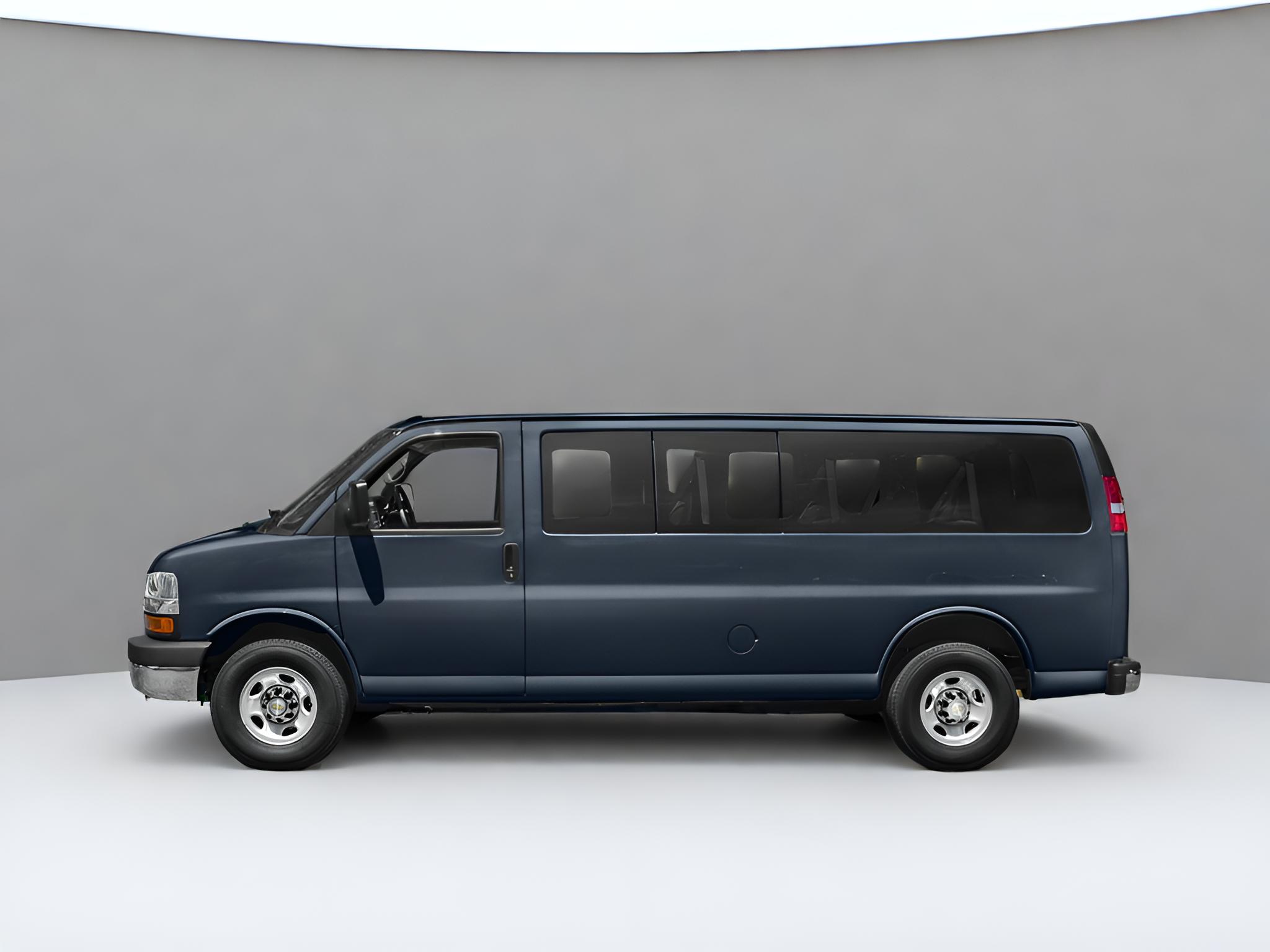 2015 Chevrolet Express Passenger LS