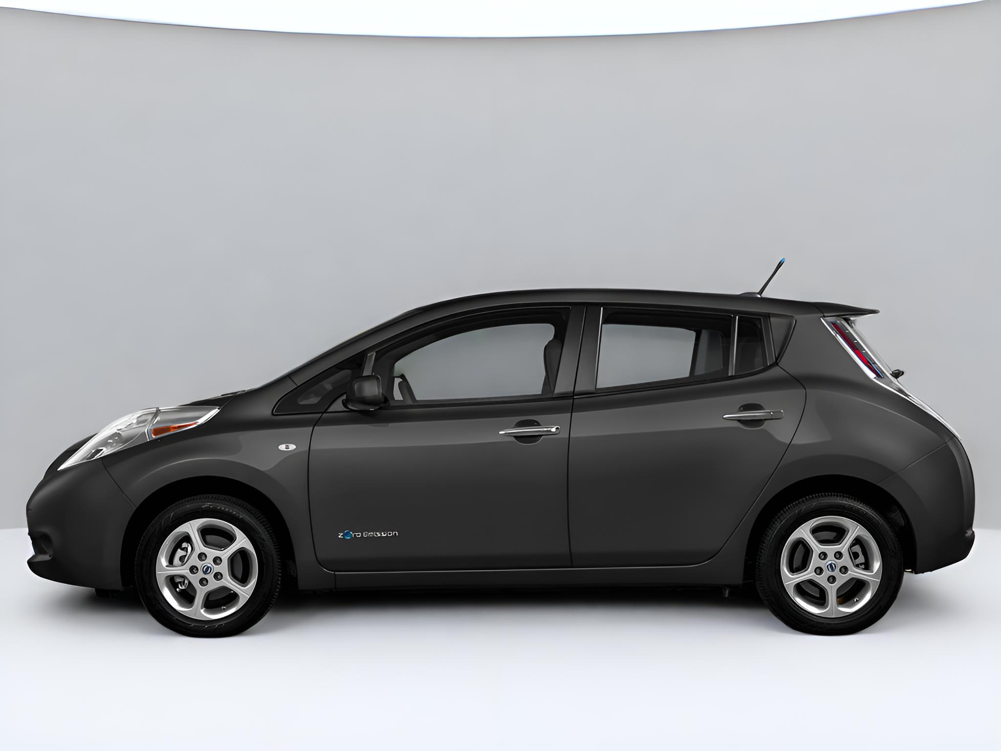 2015 Nissan LEAF S