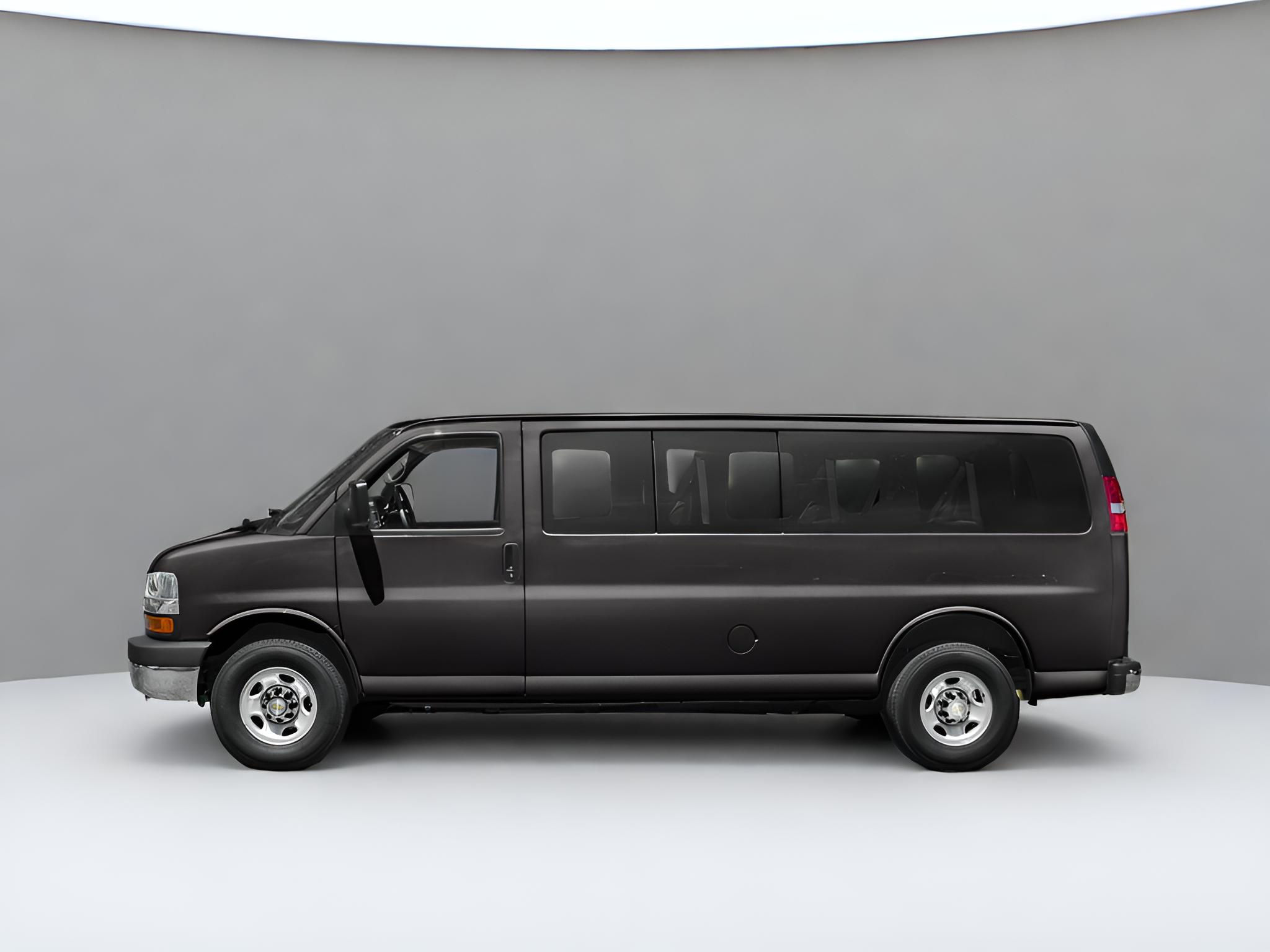2016 Chevrolet Express Passenger LT