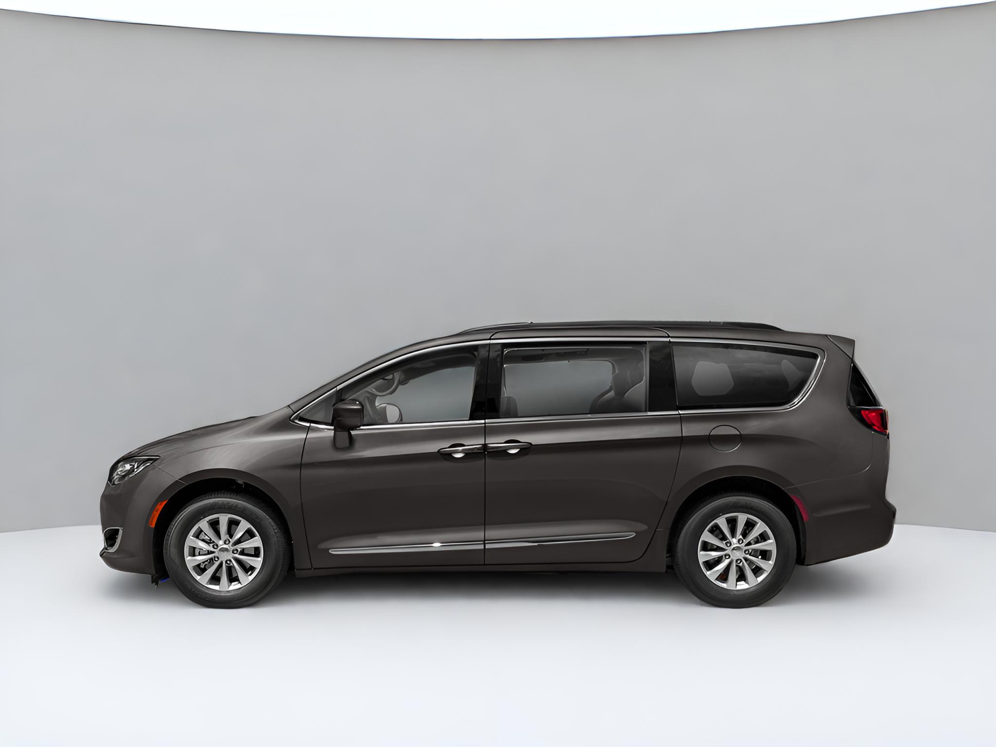 2018 Chrysler Pacifica Touring L Plus