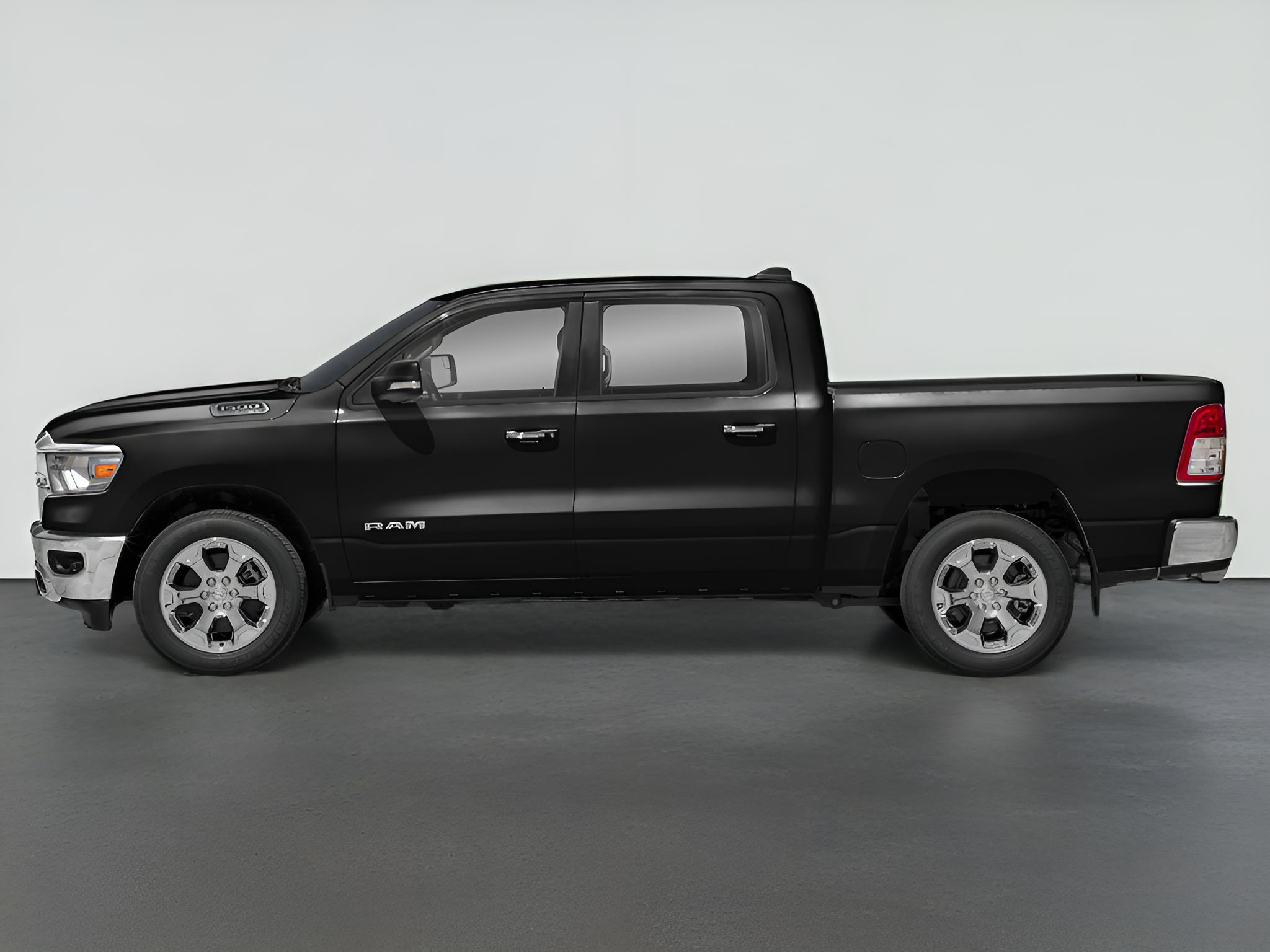 2020 RAM 1500 Big Horn Crew Cab 4x4 5'7' Box