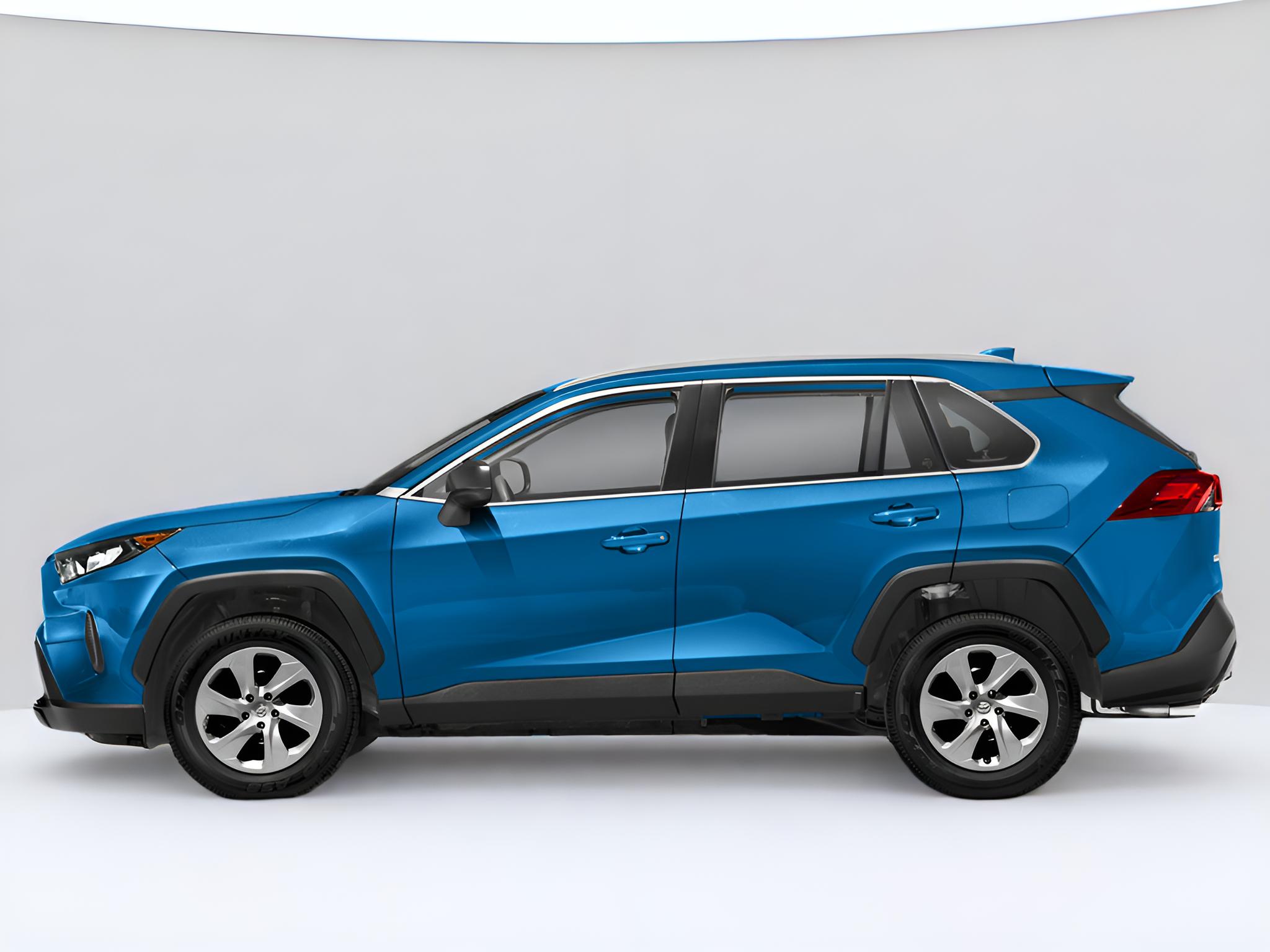 2020 Toyota RAV4 LE