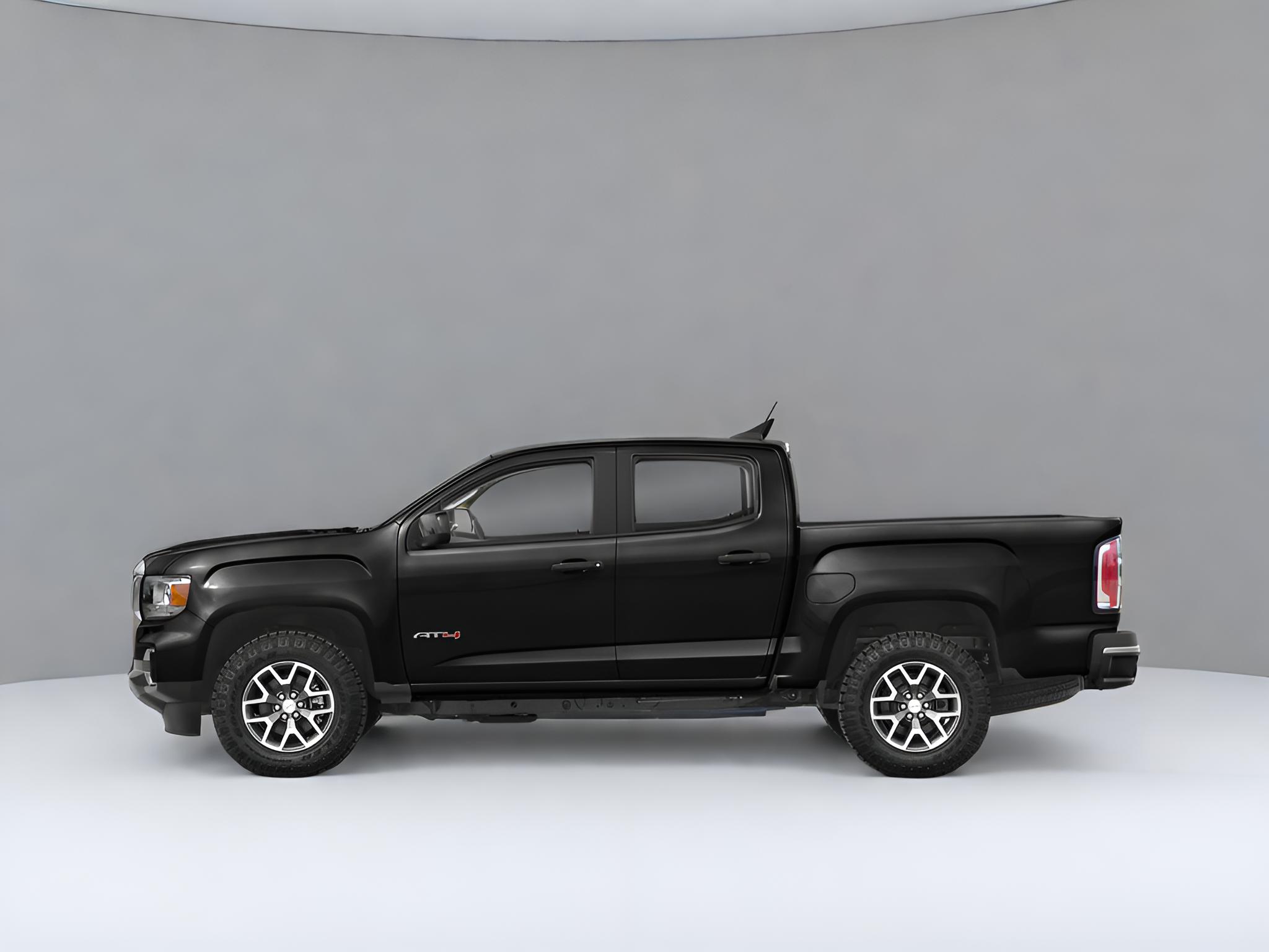 2021 GMC Canyon Crew Cab Short Box 4-Wheel Drive AT4 w/Leather