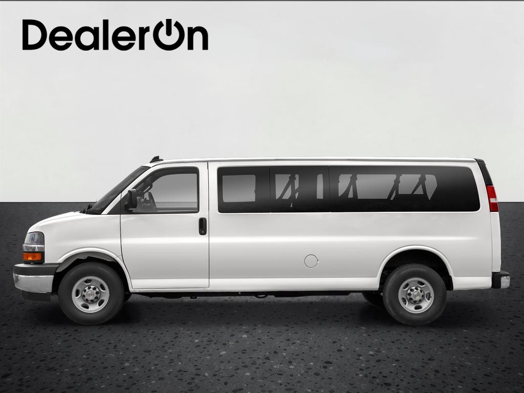 2022 Chevrolet Express Passenger 1LS