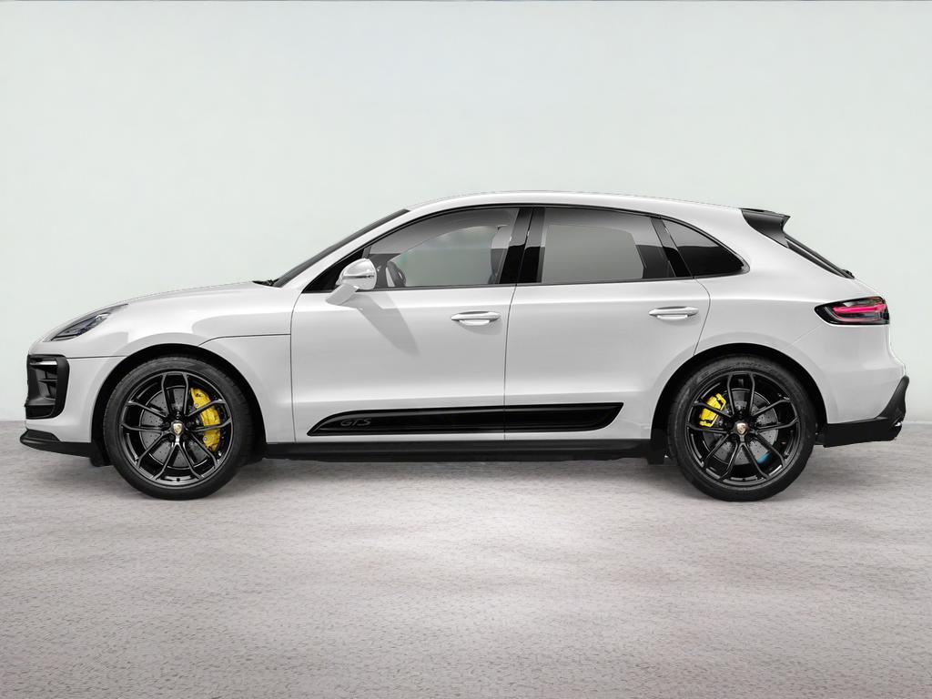 2022 Porsche Macan S