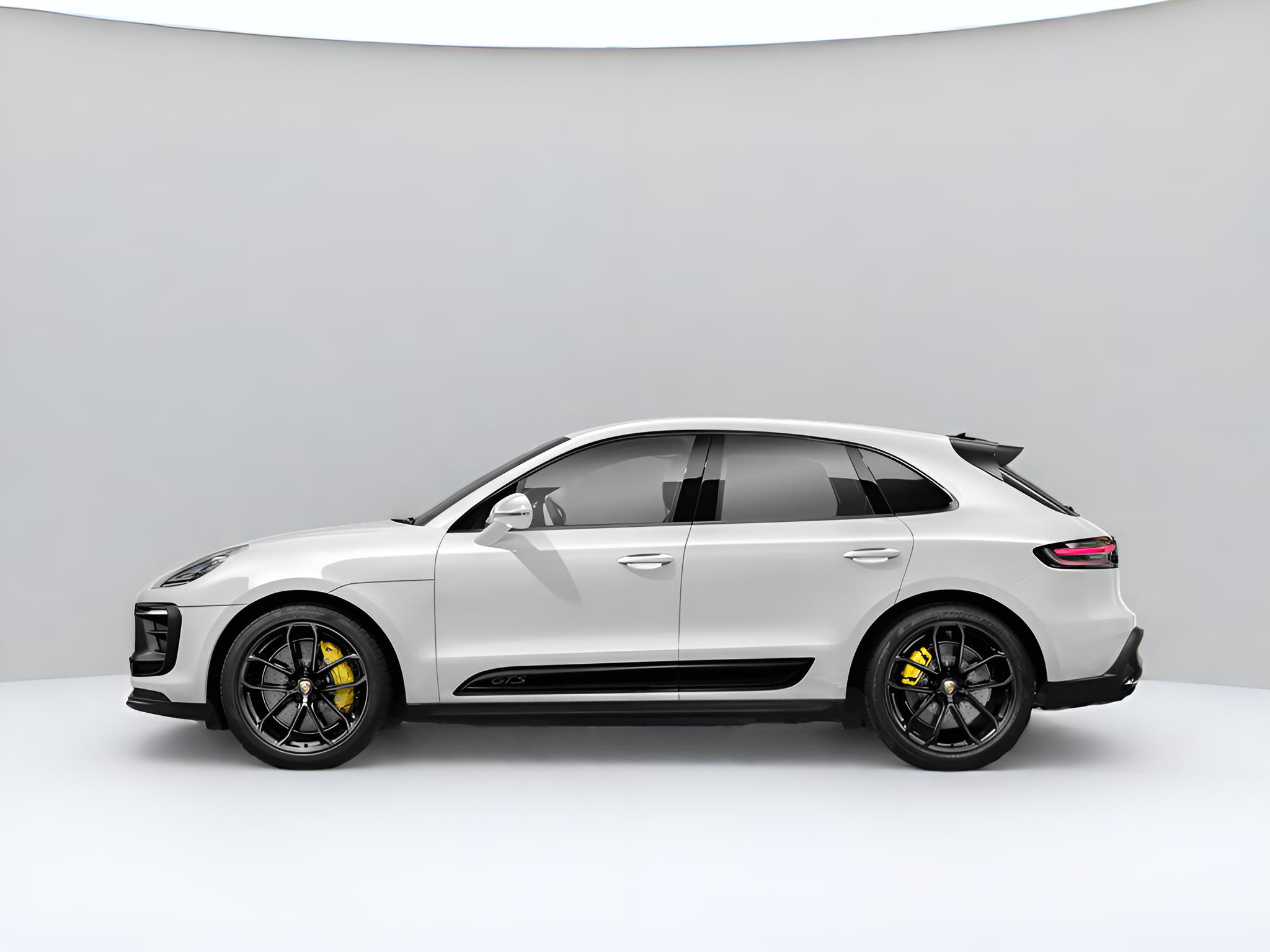 2022 Porsche Macan S