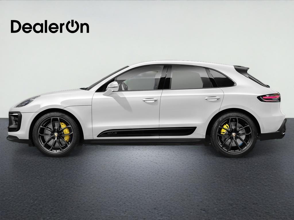 2022 Porsche Macan S