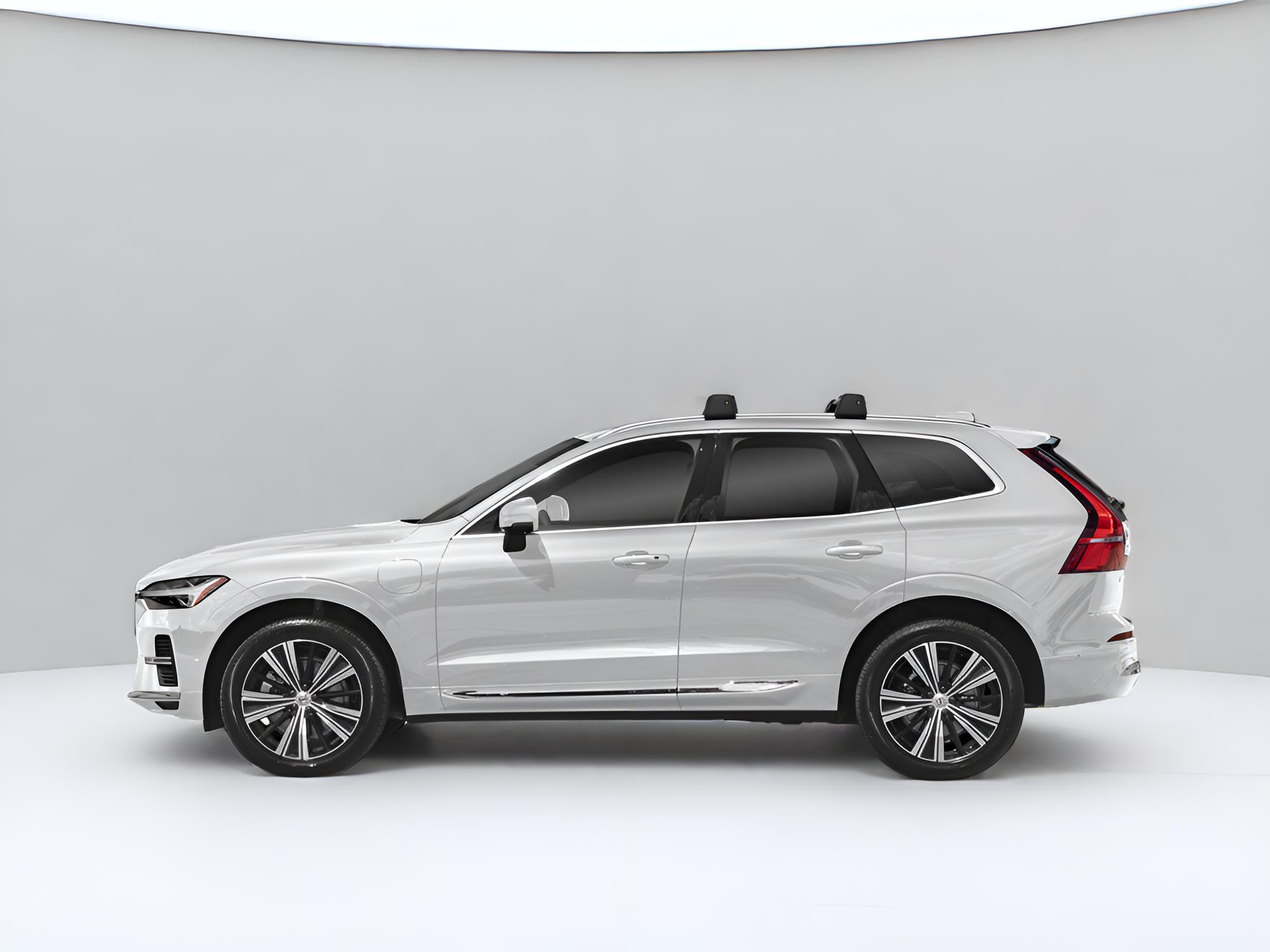 2022 Volvo XC60 Recharge Plug-In Hybrid T8 Inscription Expression