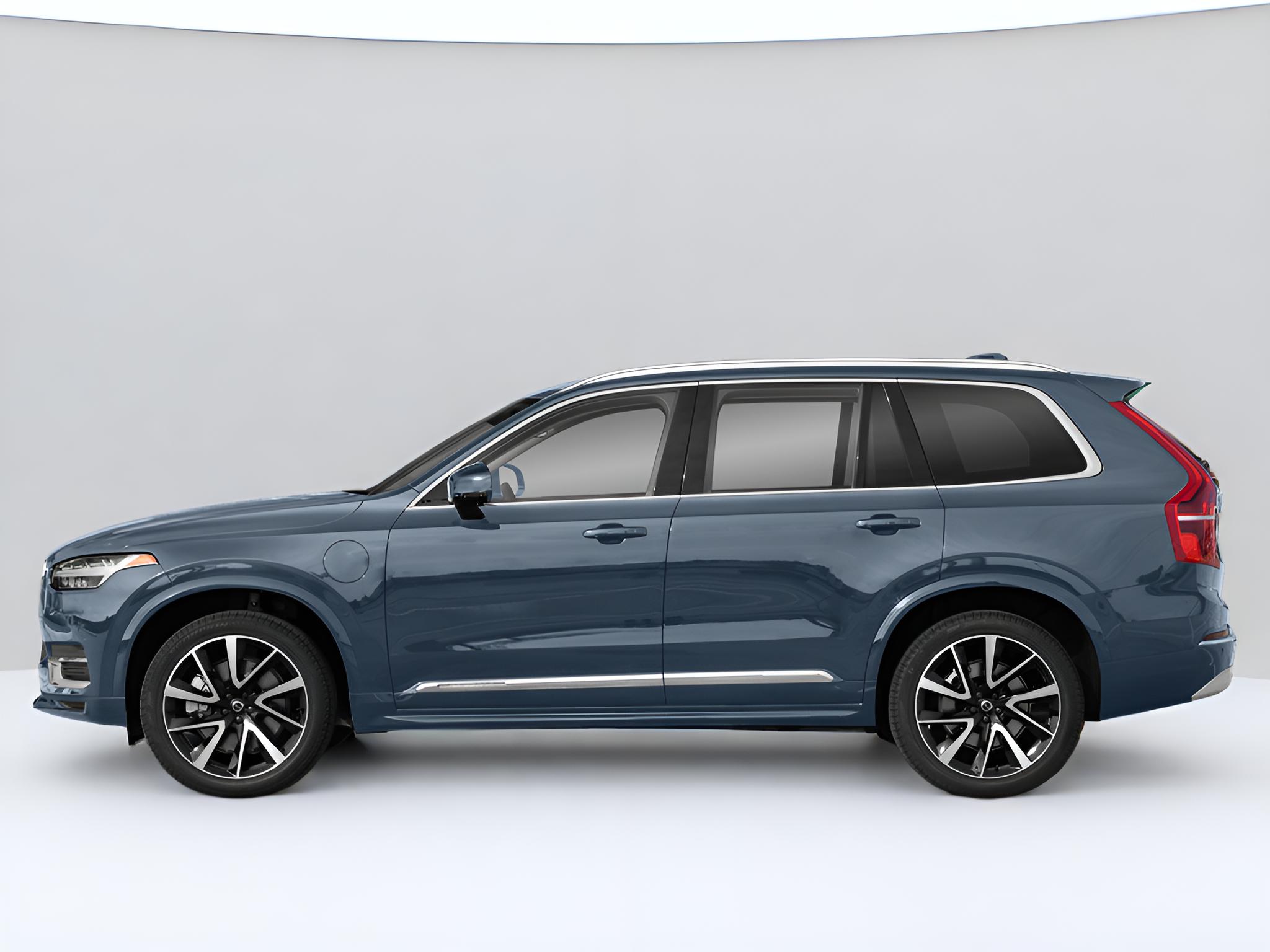 2022 Volvo XC90 Recharge Plug-In Hybrid R-Design