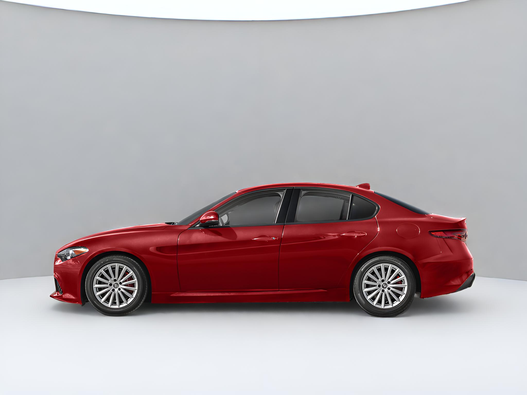 2023 Alfa Romeo Giulia Estrema