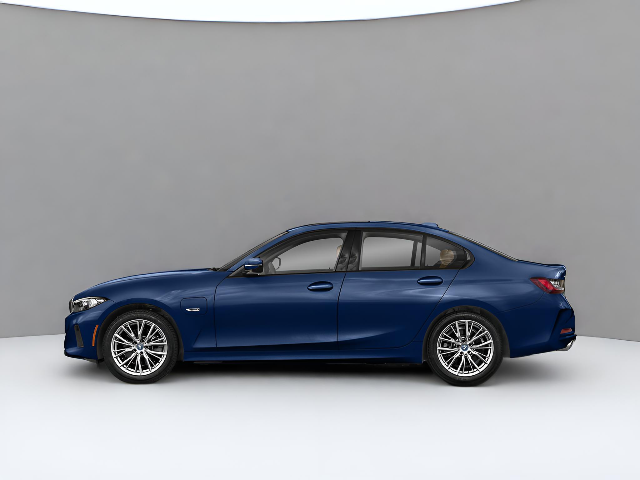 2023 BMW 3 Series 330e iPerformance