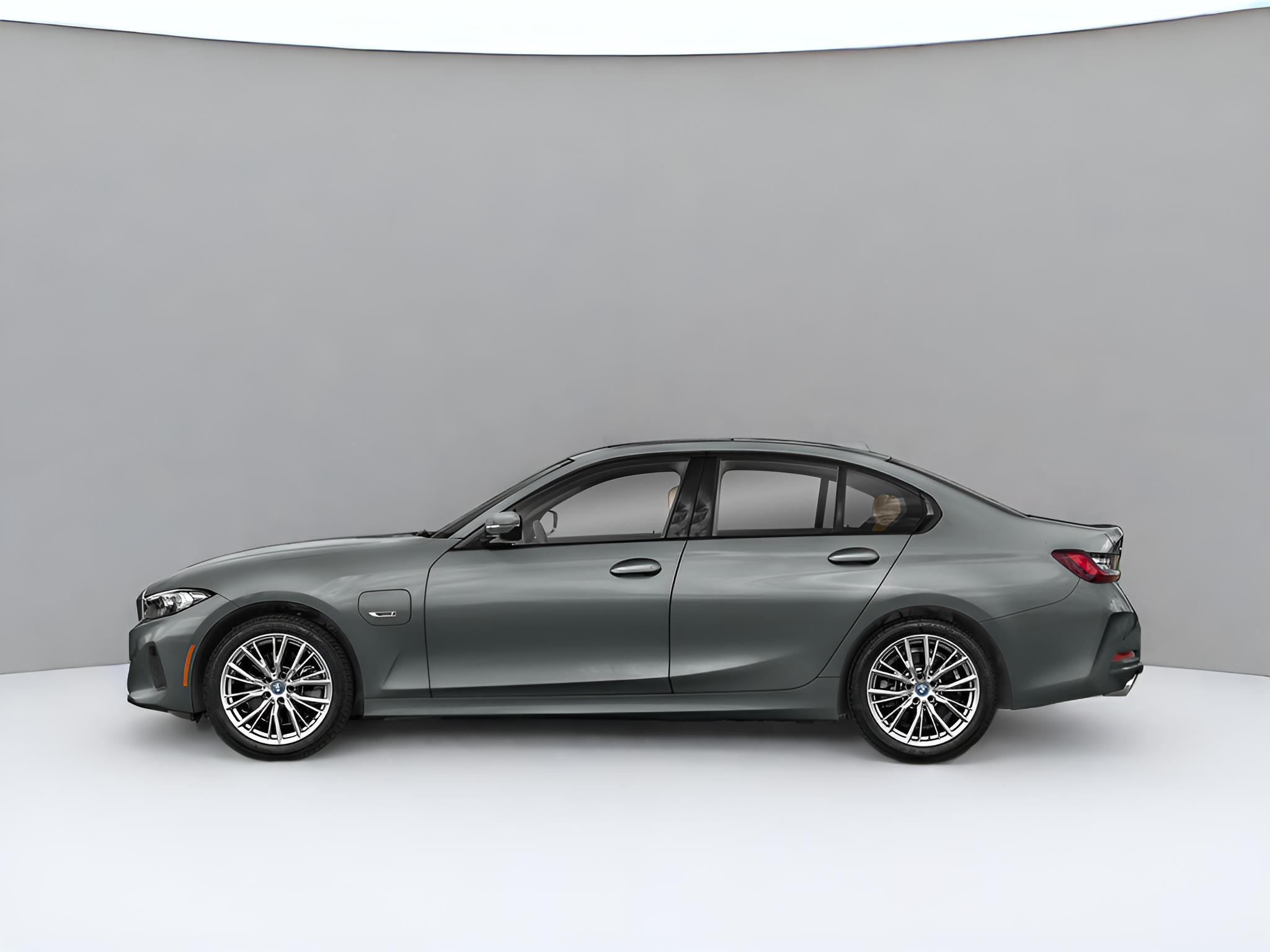 2023 BMW 3 Series 330e xDrive