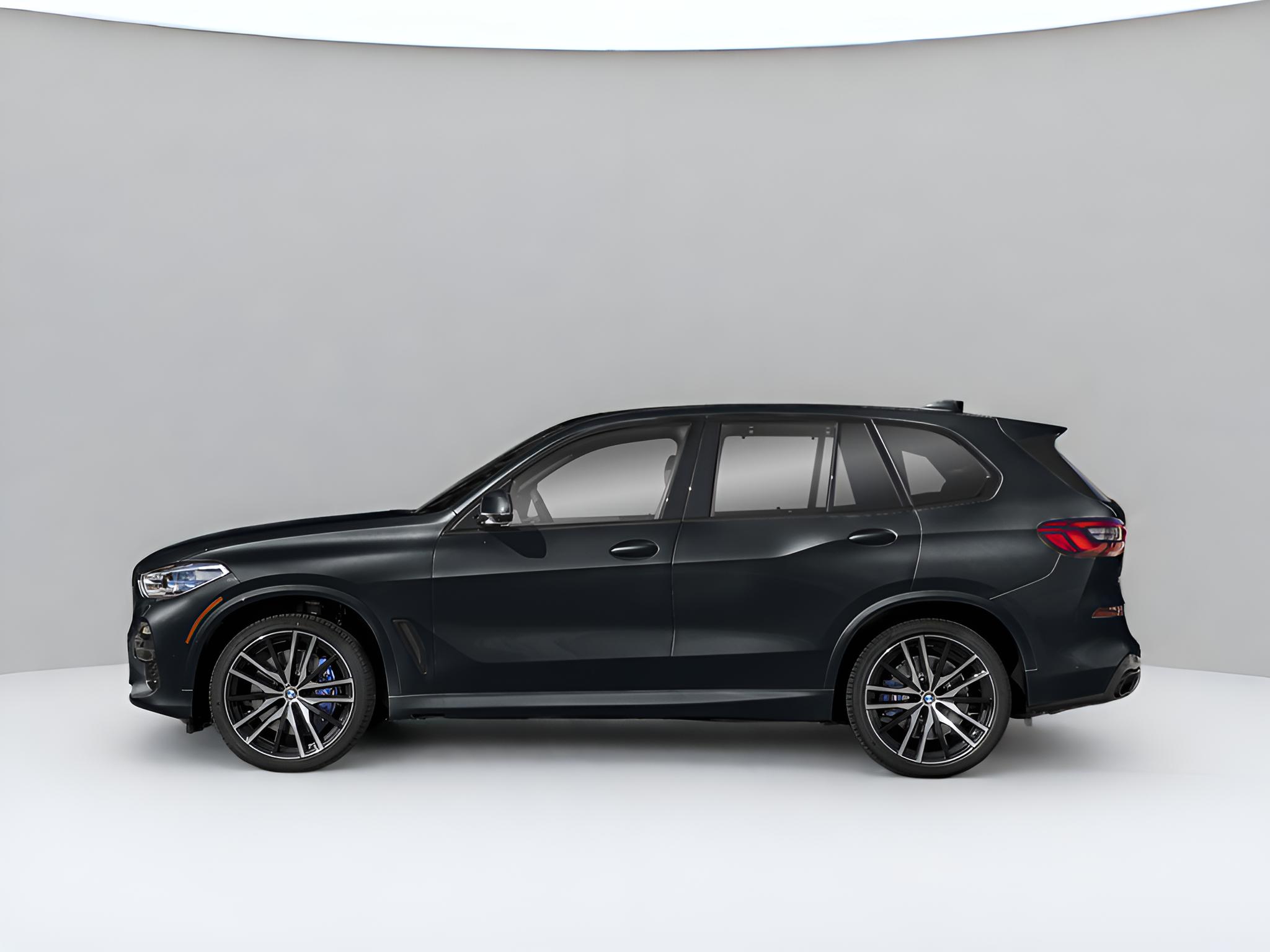 2023 BMW X5 M50i