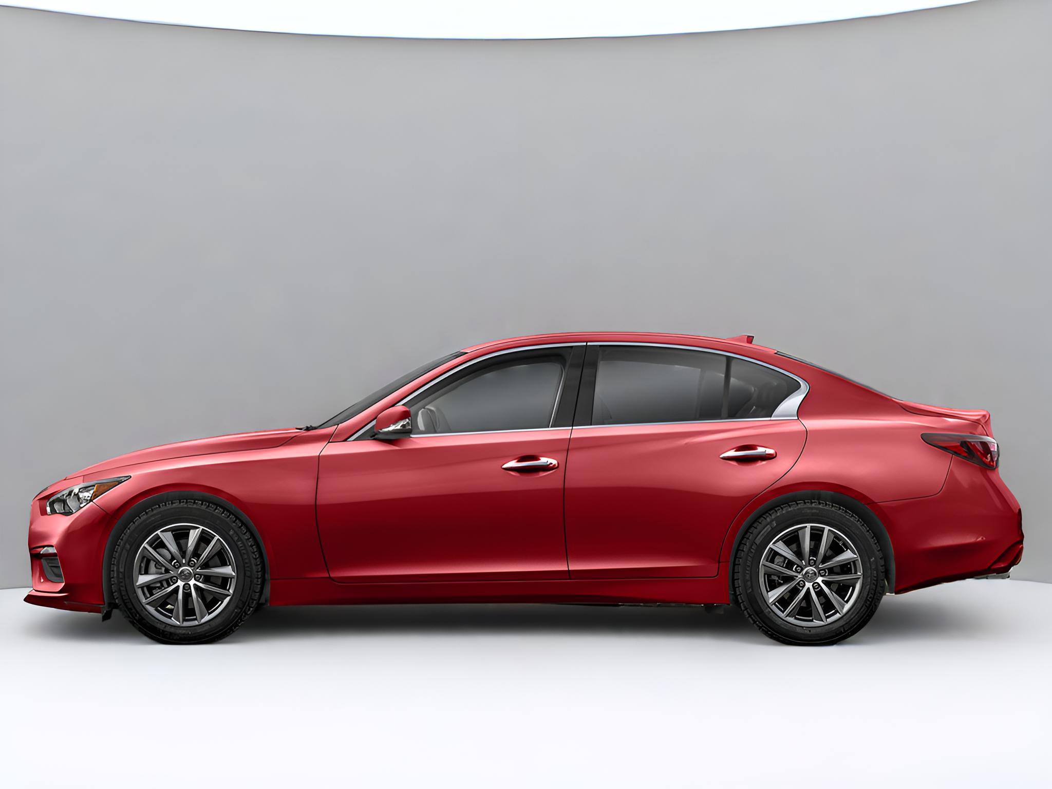 2023 INFINITI Q50 LUXE