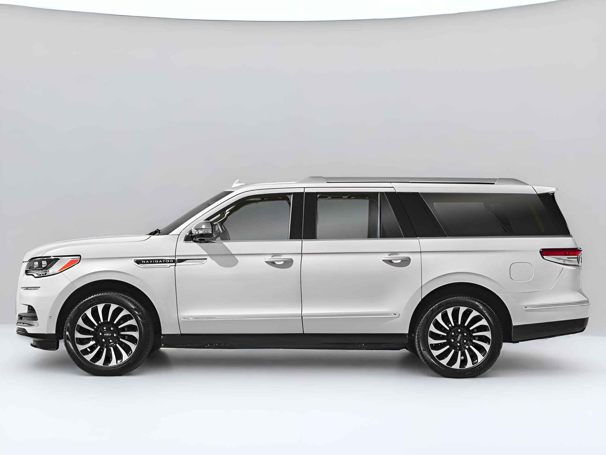 2023 Lincoln Navigator L Black Label