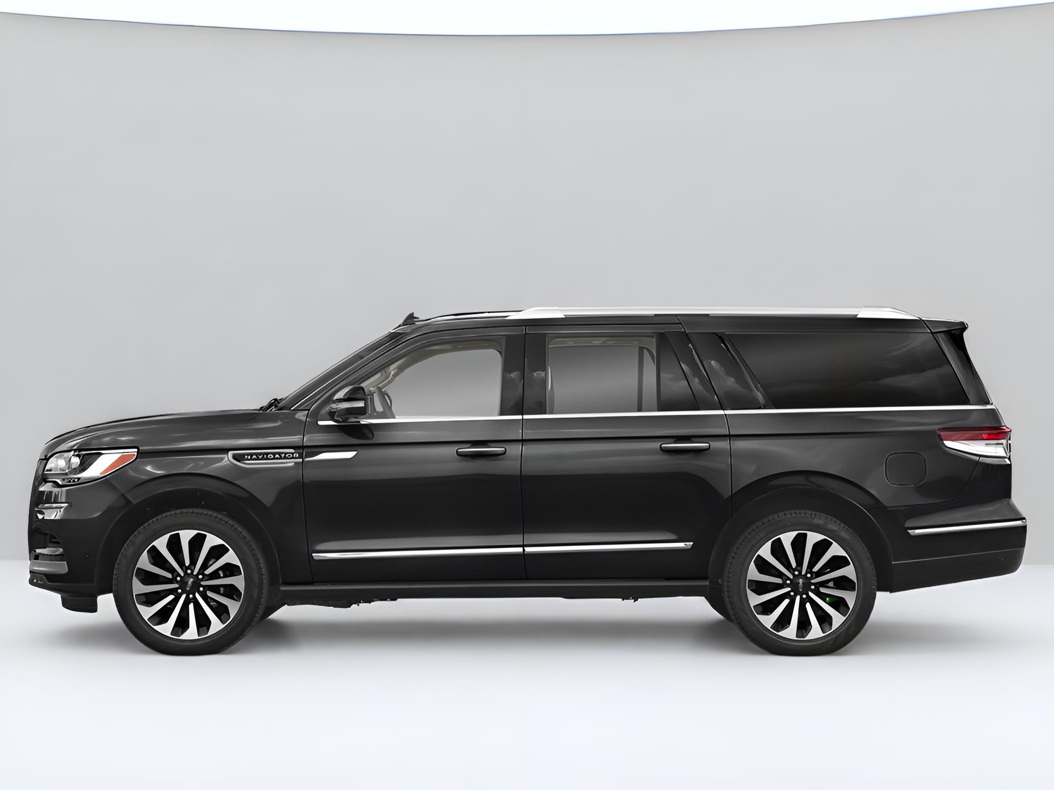 2023 Lincoln Navigator L Reserve