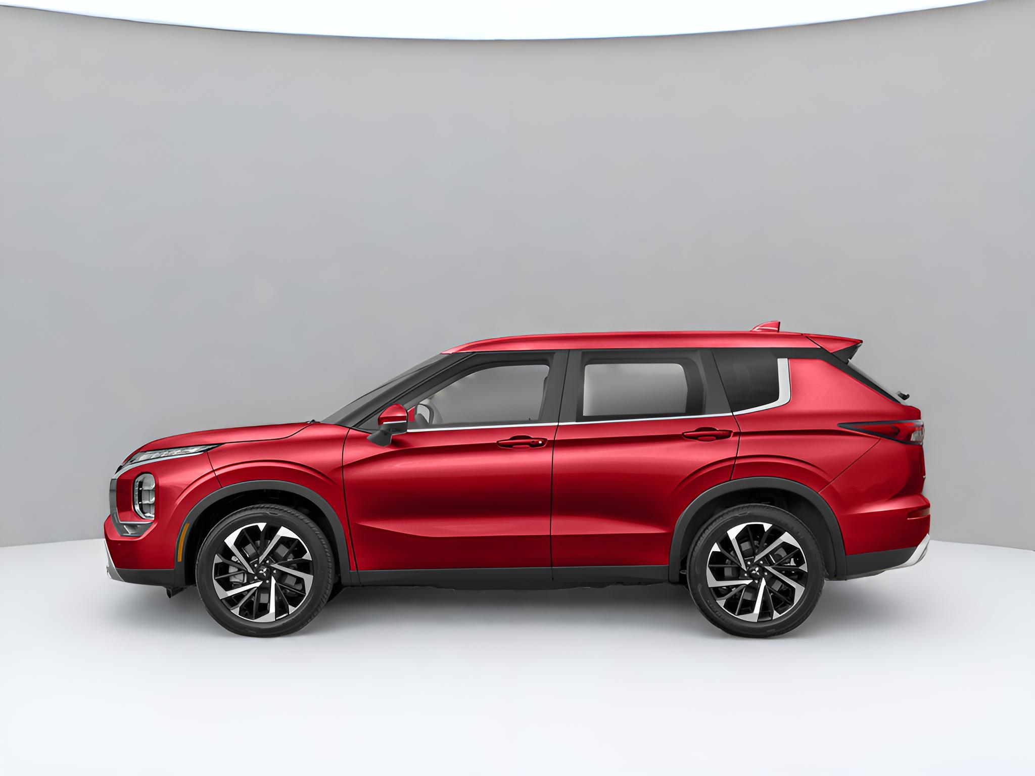 2023 Mitsubishi Outlander SE