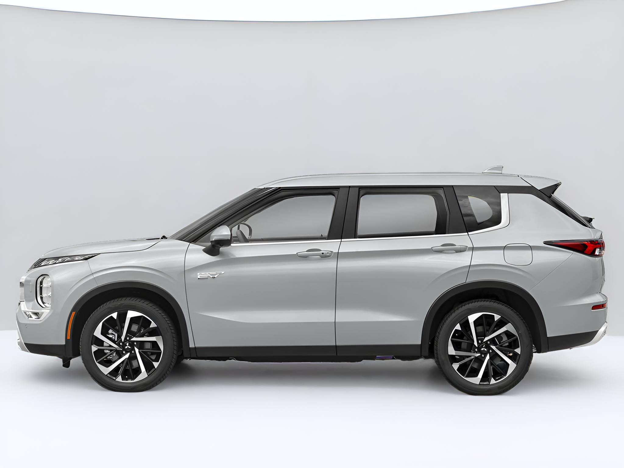 2023 Mitsubishi Outlander PHEV SE