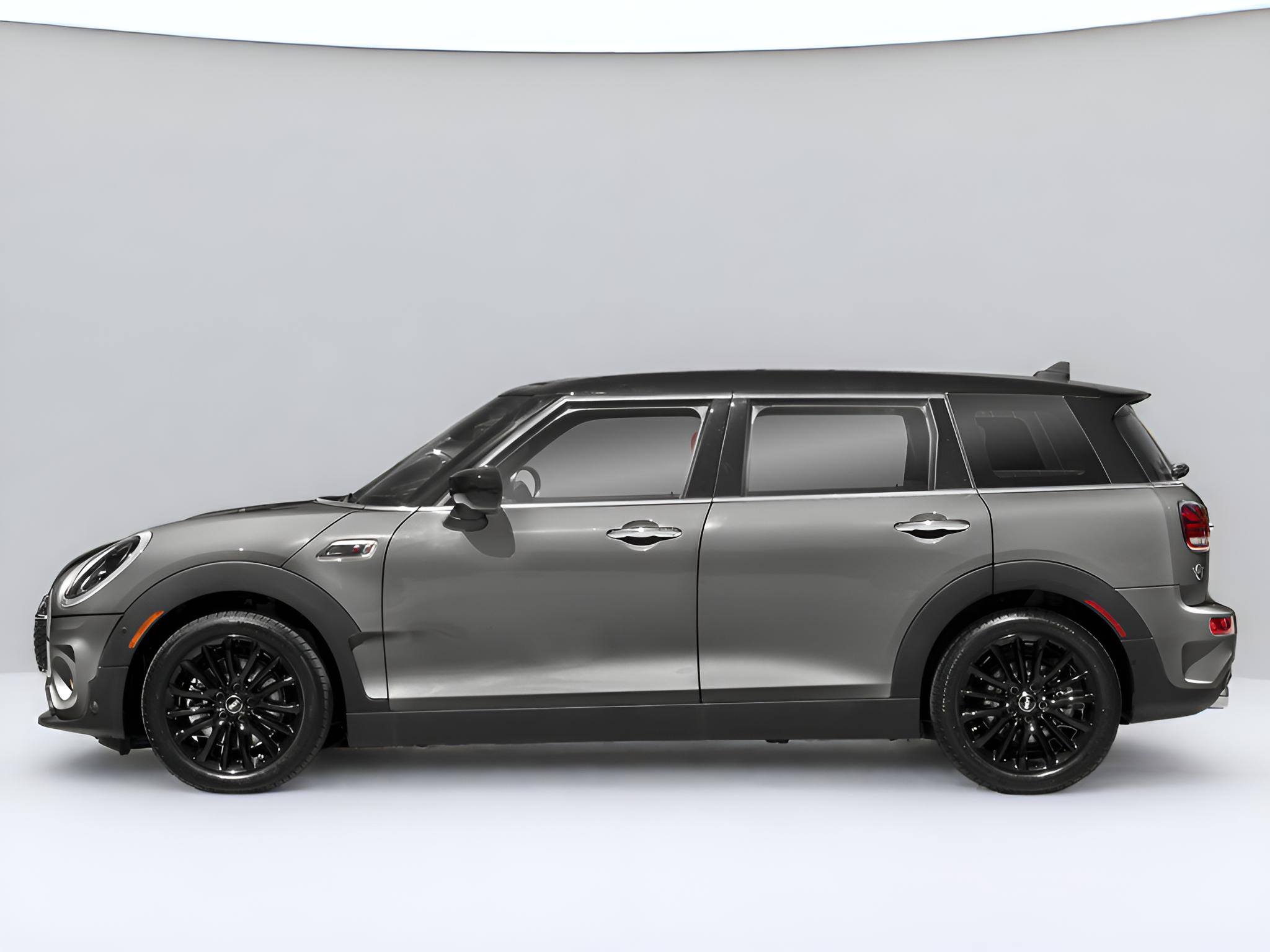 2023 MINI Clubman ICONIC
