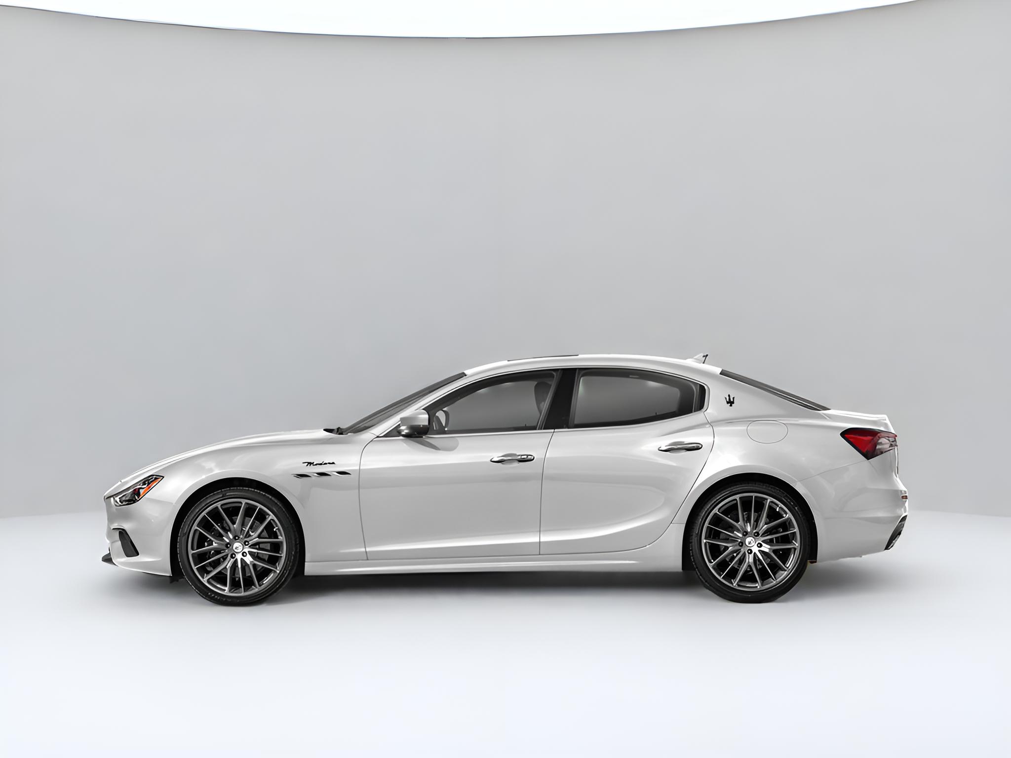 2023 Maserati Ghibli Modena Q4