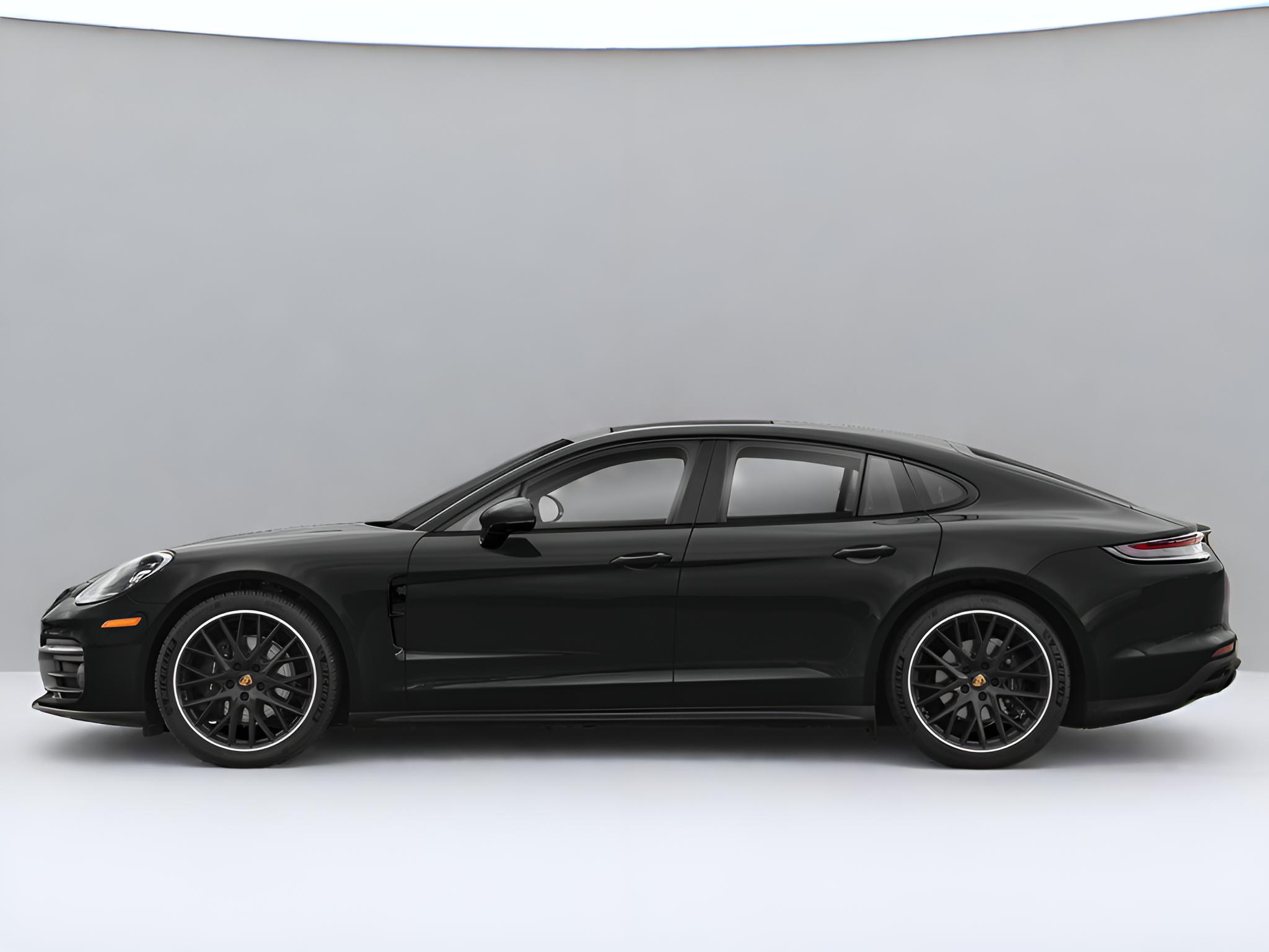 2023 Porsche Panamera GTS