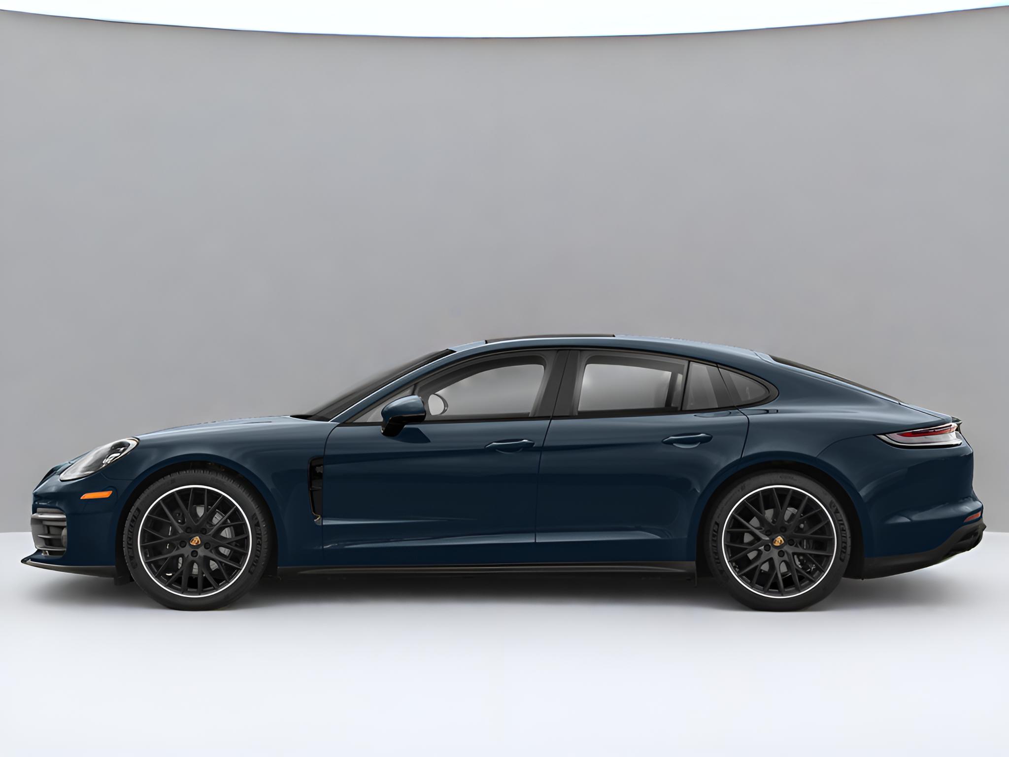 2023 Porsche Panamera GTS