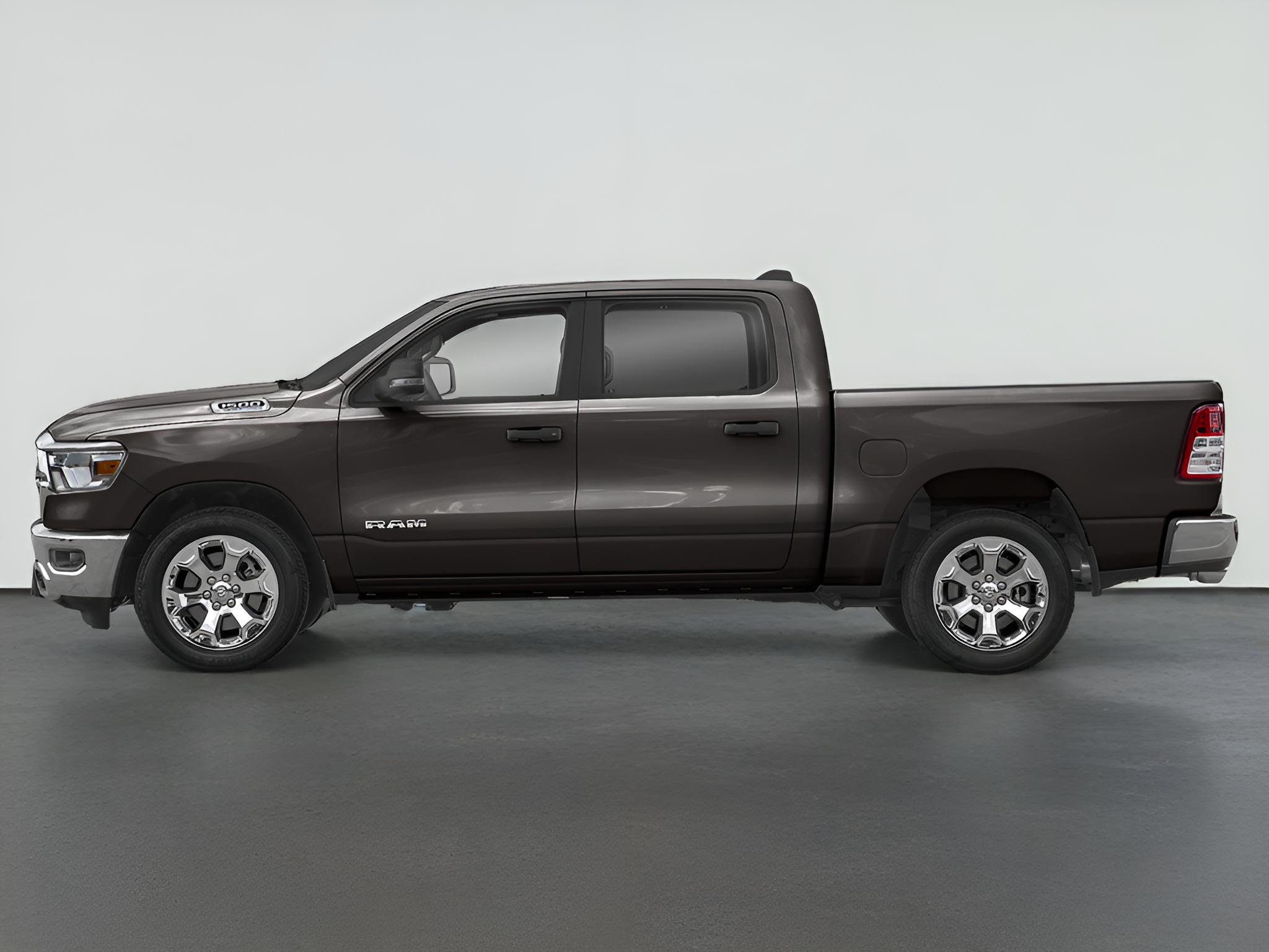 2023 RAM 1500 Big Horn Crew Cab 4x4 5'7' Box