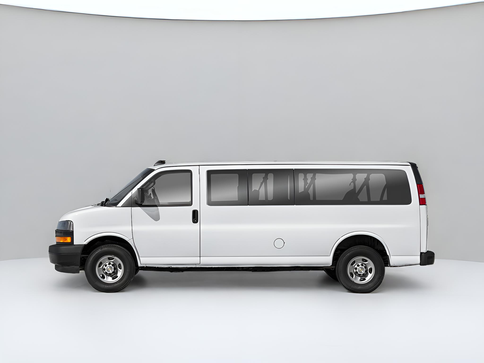 2024 Chevrolet Express Passenger 1LT