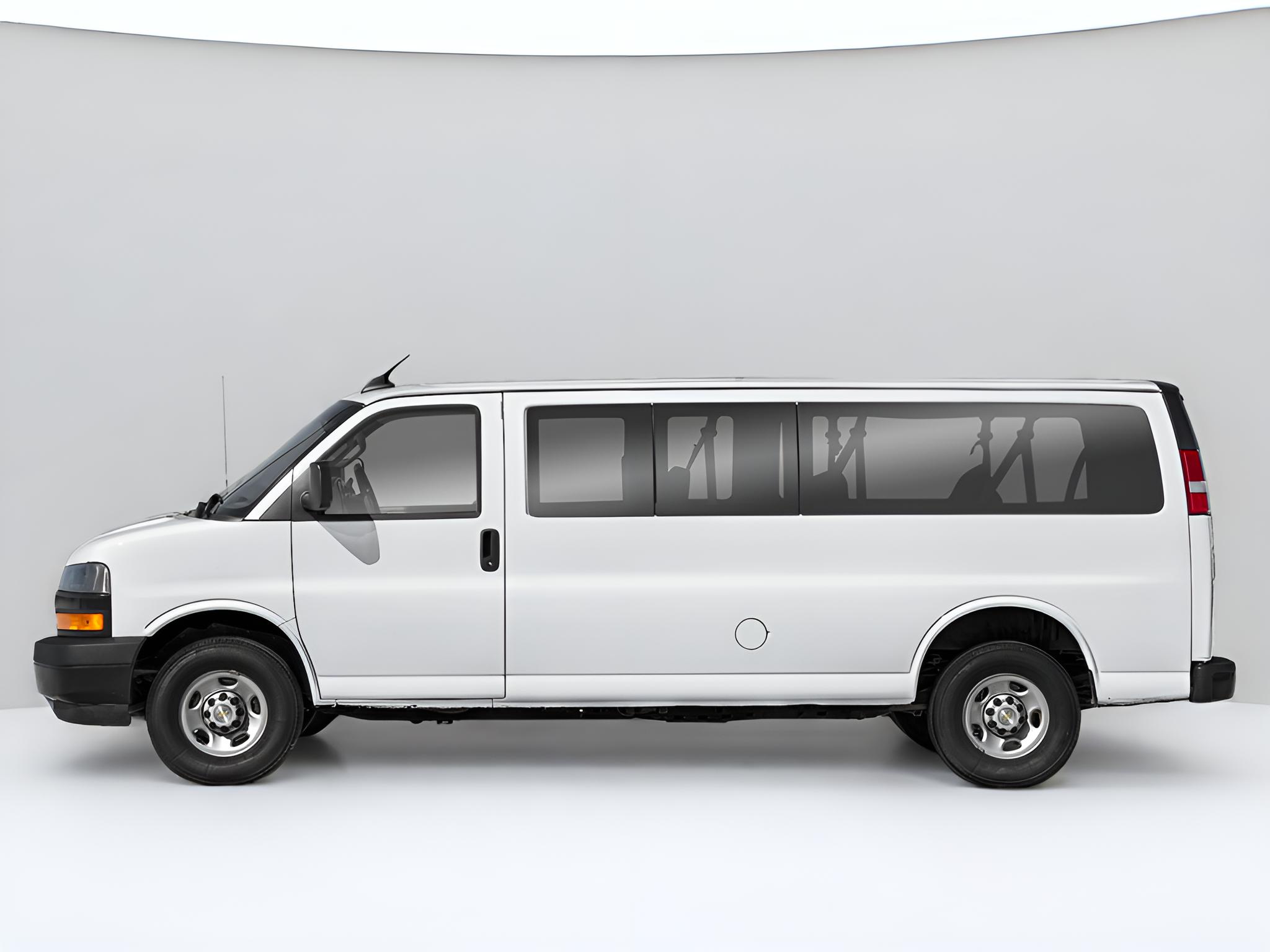 2023 Chevrolet Express Passenger RWD 3500 Extended Wheelbase LT