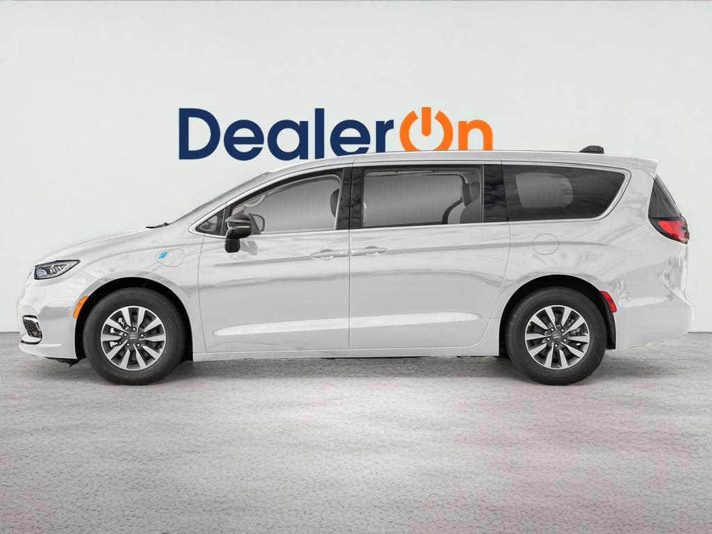 2024 Chrysler Pacifica Select