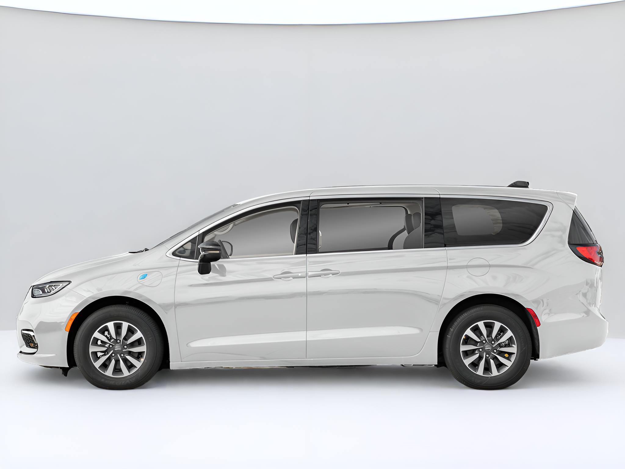 2024 Chrysler Pacifica Select