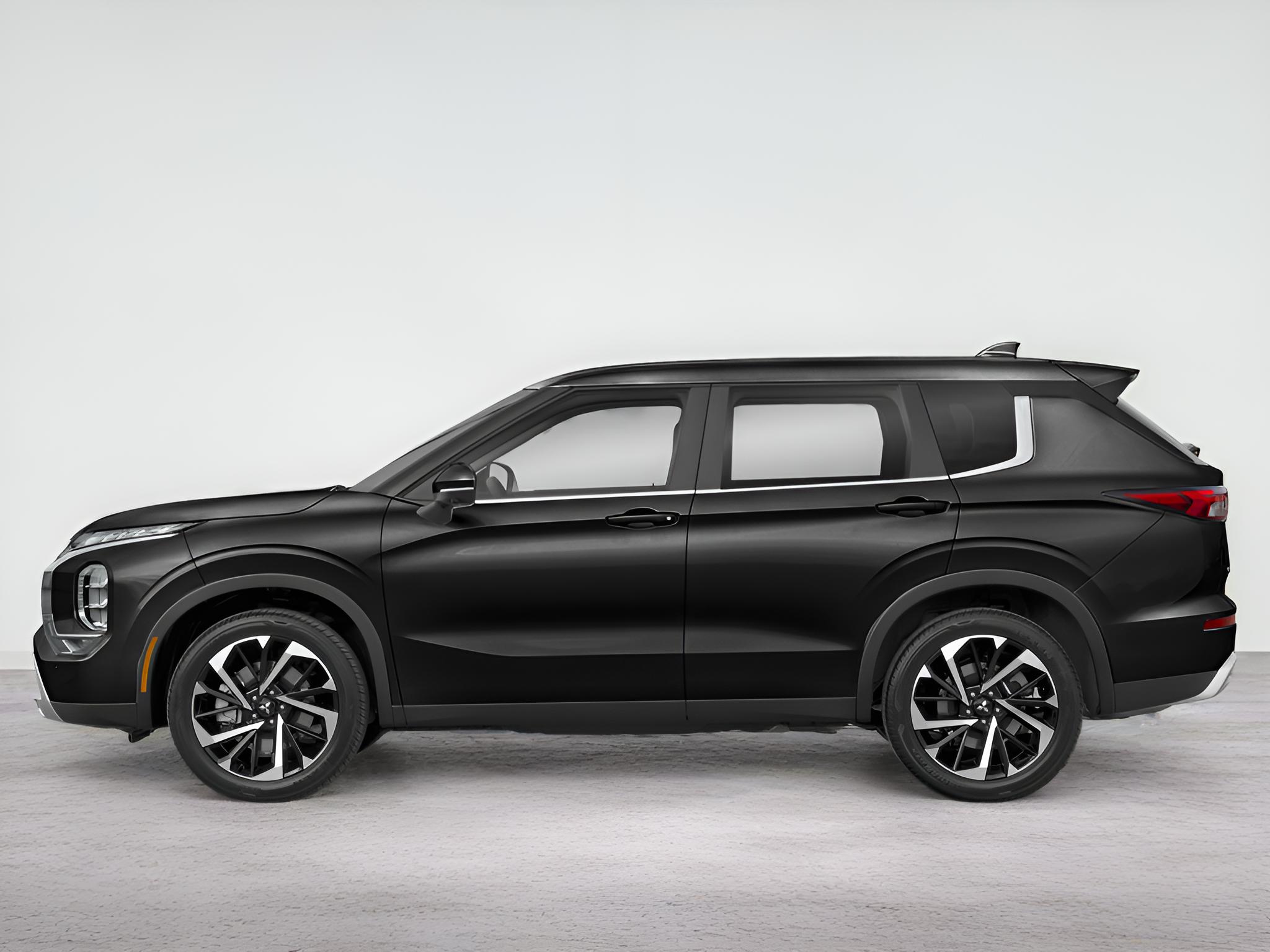 2024 Mitsubishi Outlander Base