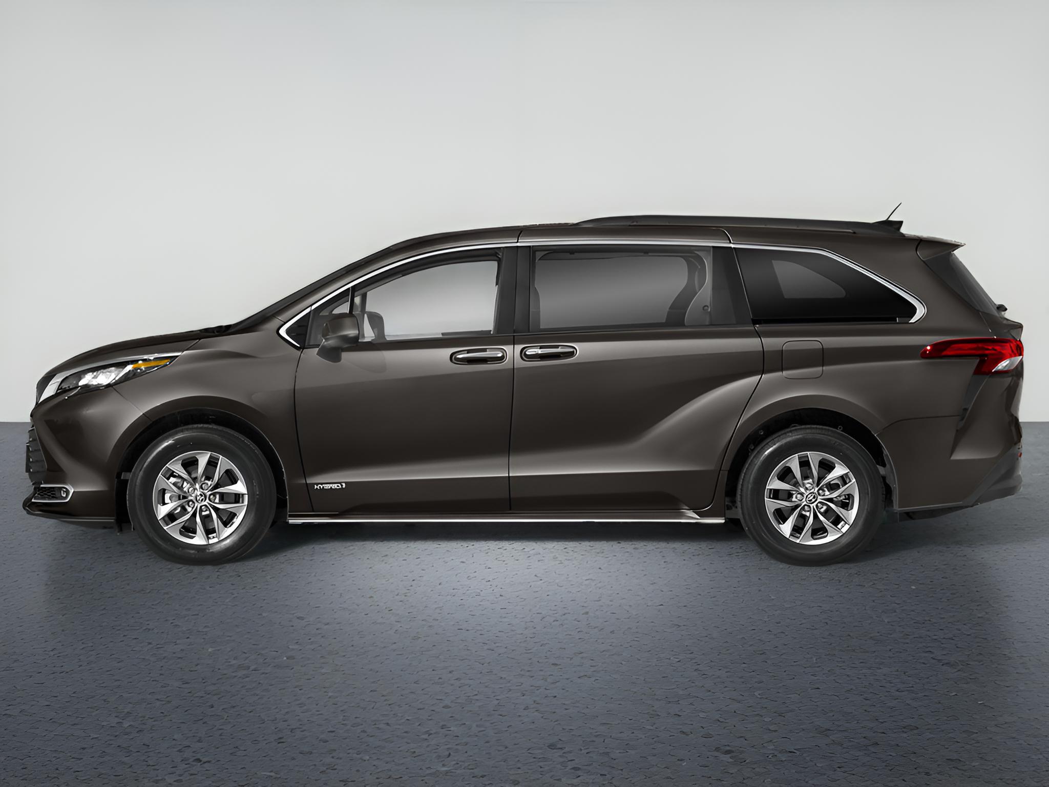 2024 Toyota Sienna XLE