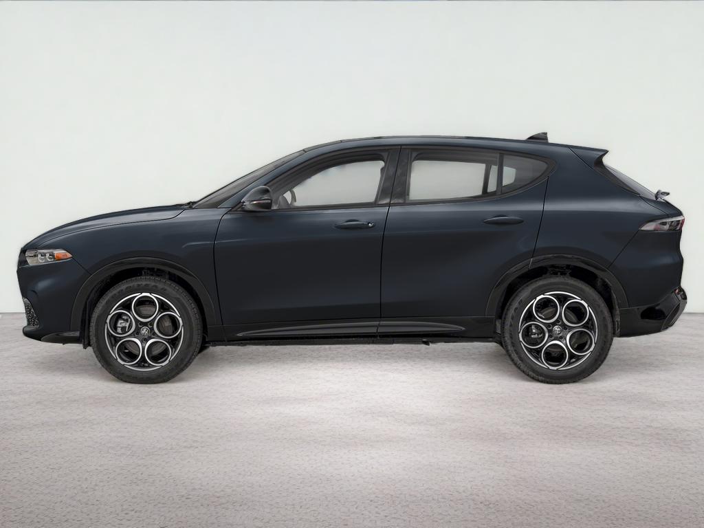 2025 Alfa Romeo Tonale Base
