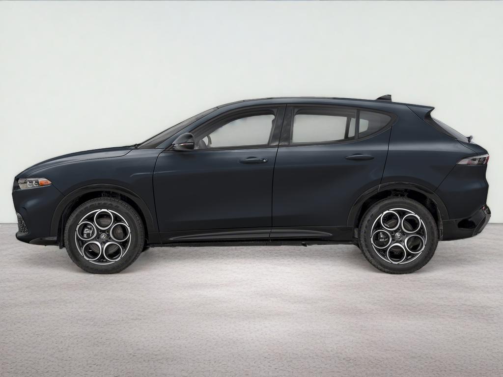 2025 Alfa Romeo Tonale Base