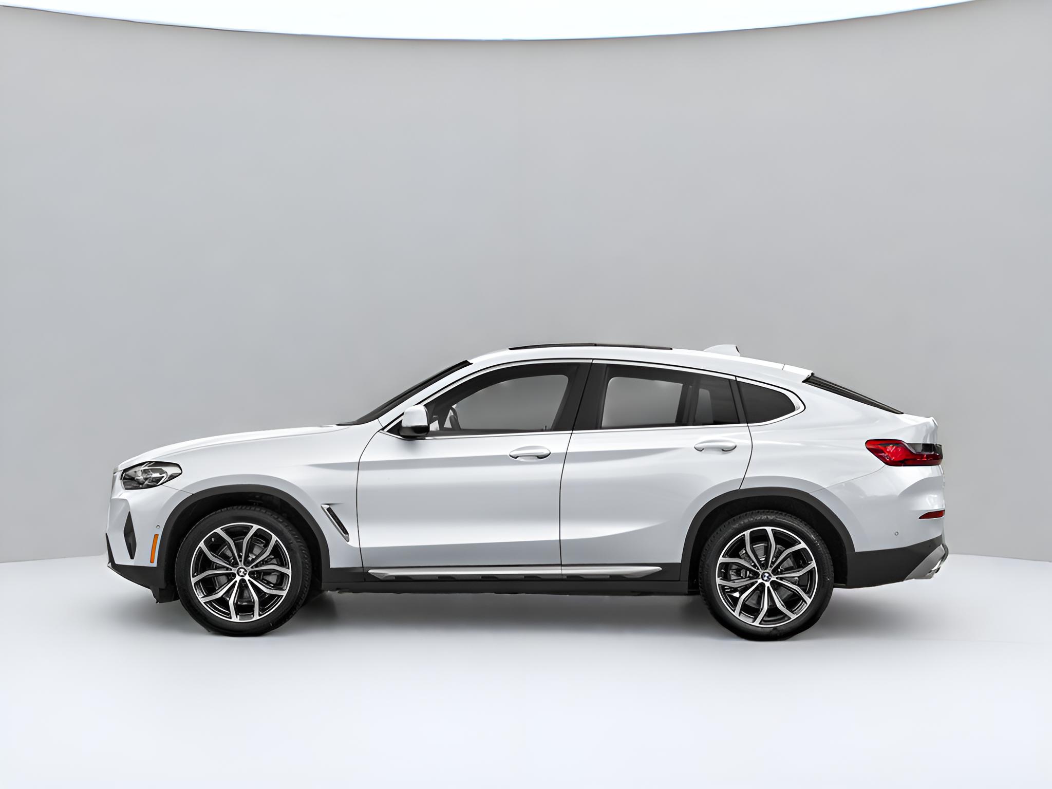 2025 BMW X4 xDrive30i
