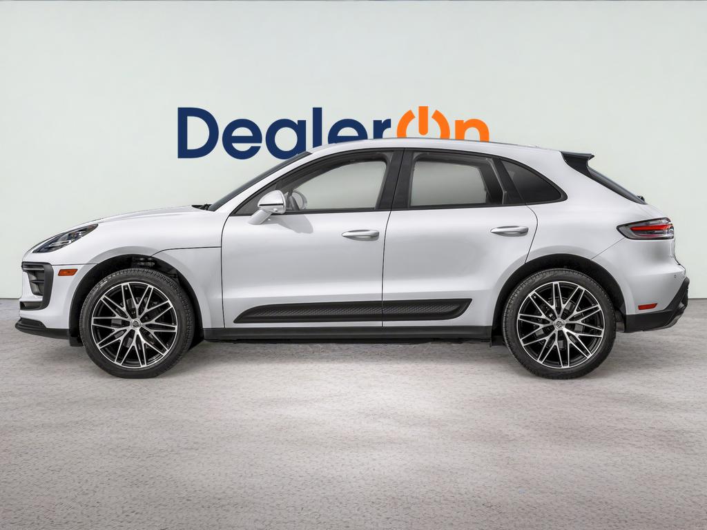 2025 Porsche Macan Base