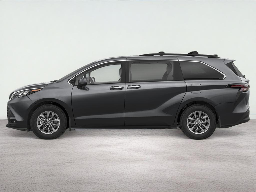 2025 Toyota Sienna XLE 8 Passenger