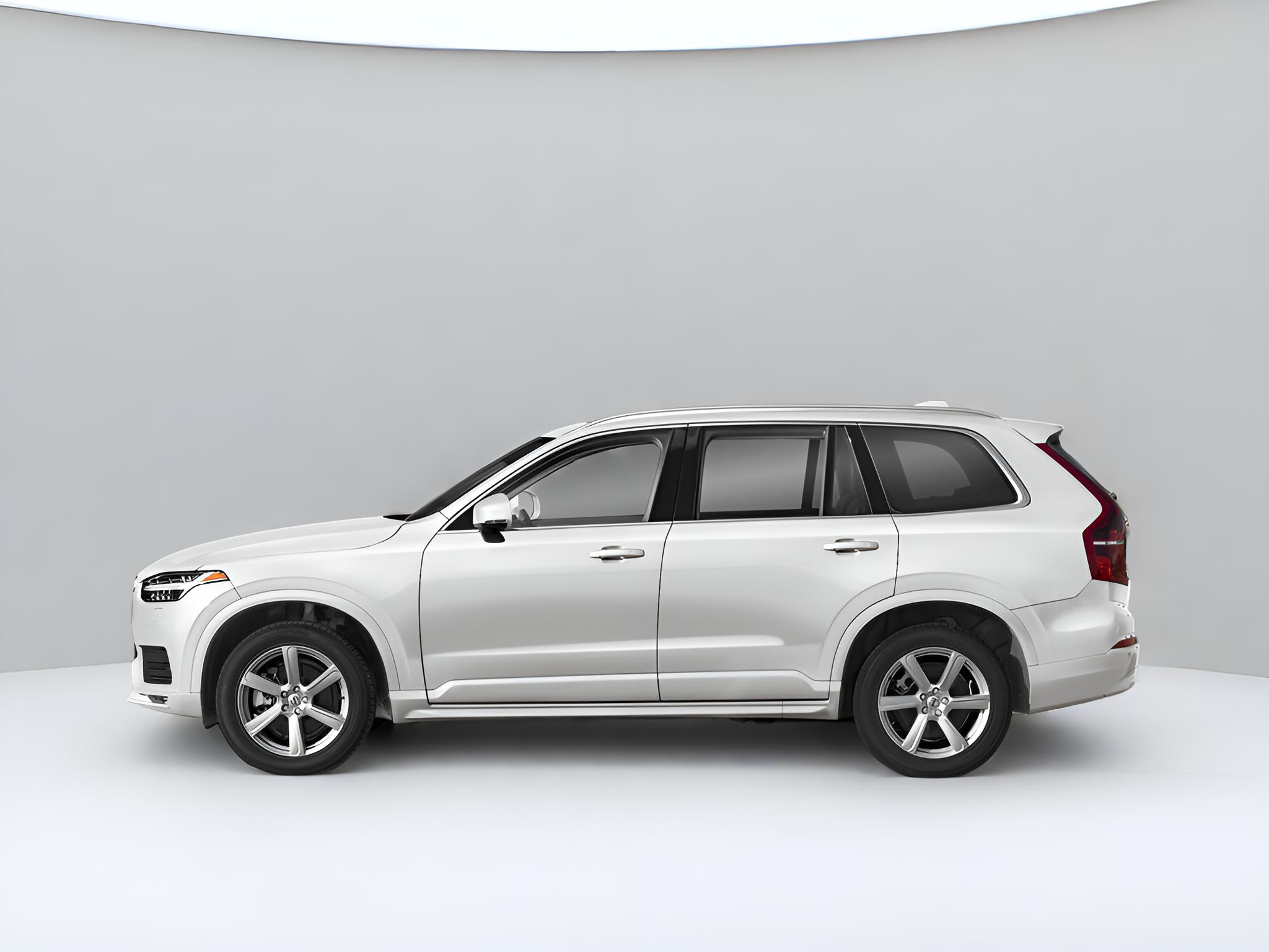 2025 Volvo XC90 B6 Plus 7-Seater