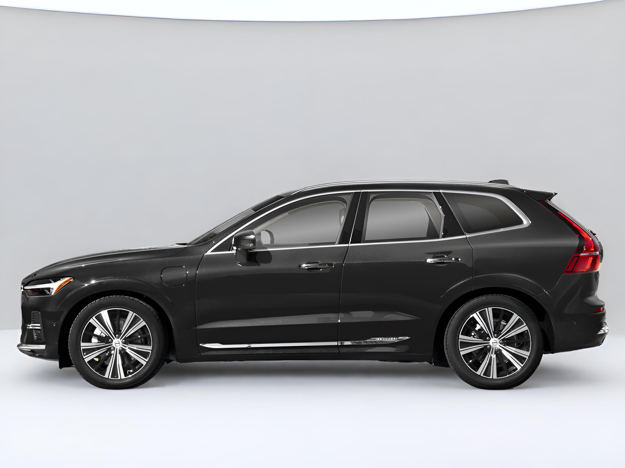2025 Volvo XC60 Plug-In Hybrid T8 Ultra