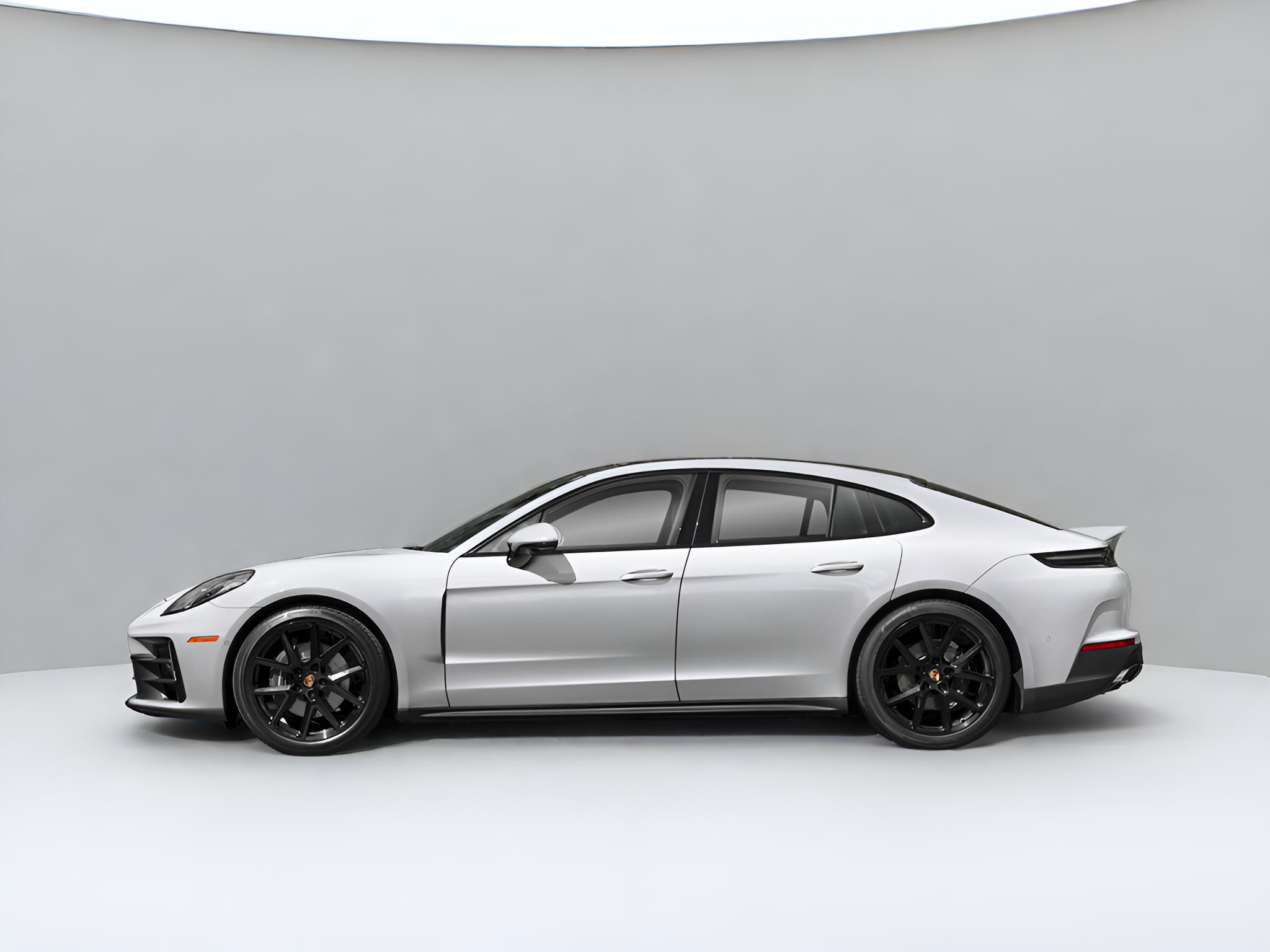 2025 Porsche Panamera 4