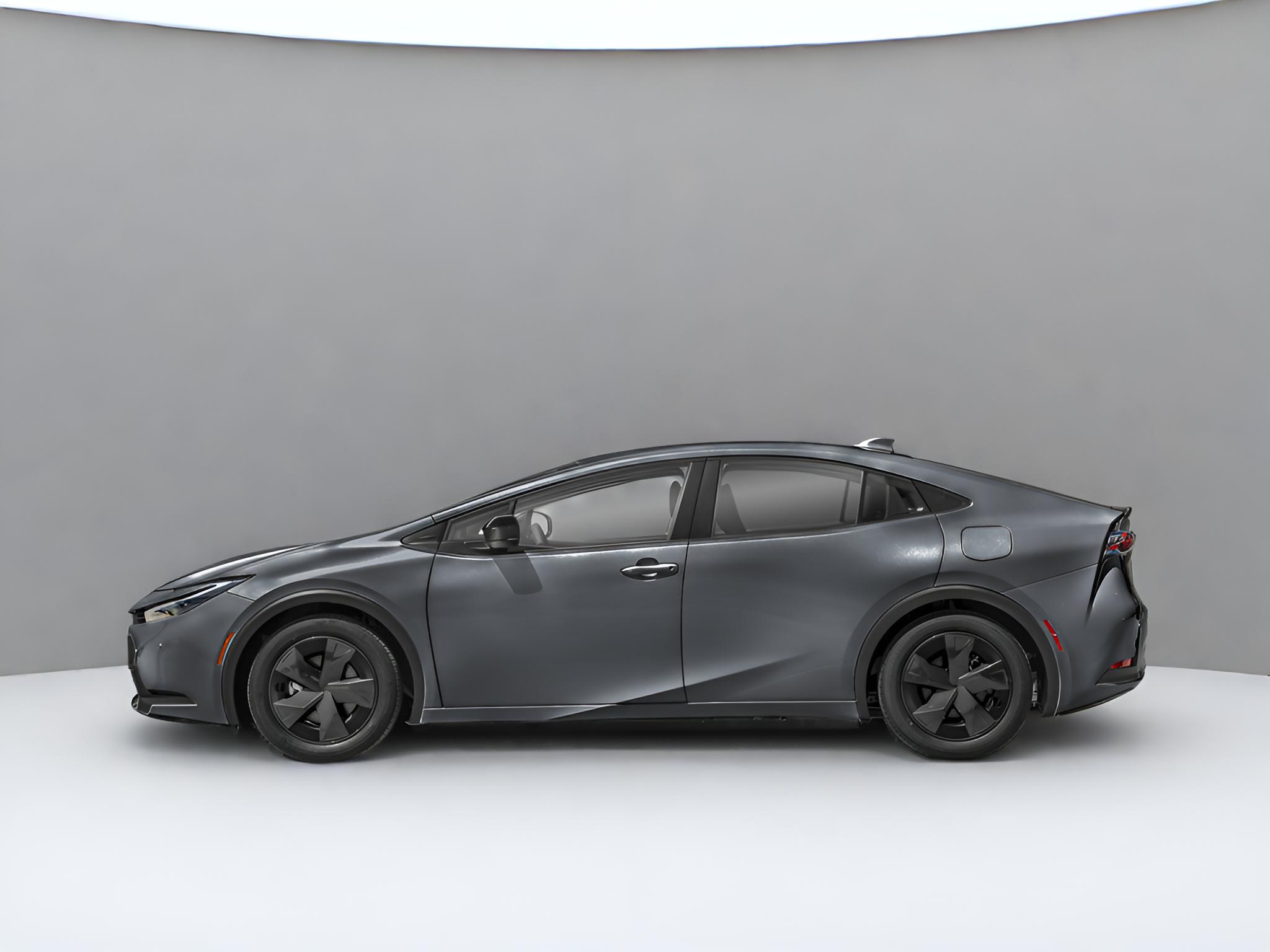 2025 Toyota Prius Plug-In Hybrid SE