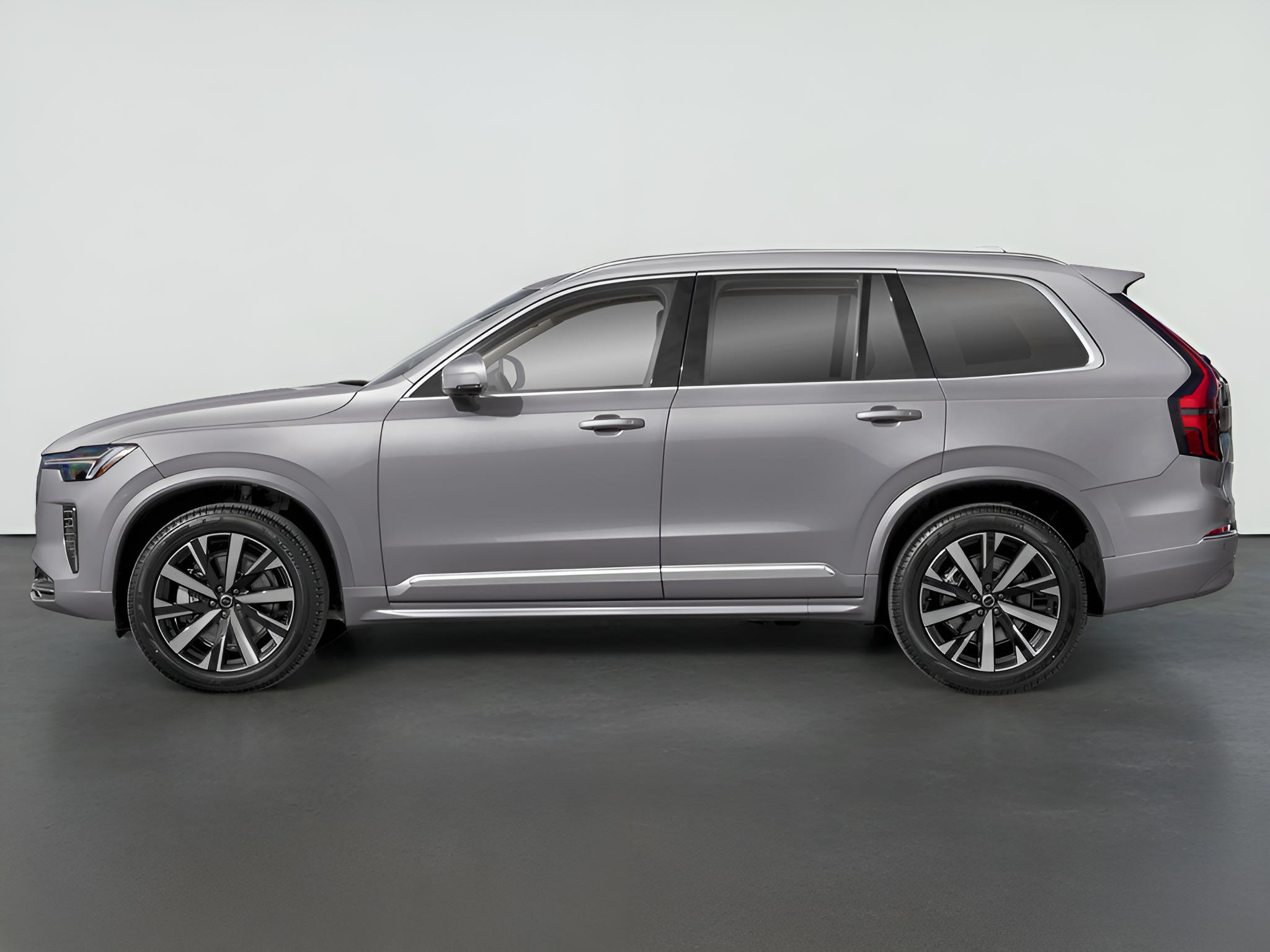 2026 Volvo XC90 B5 Plus