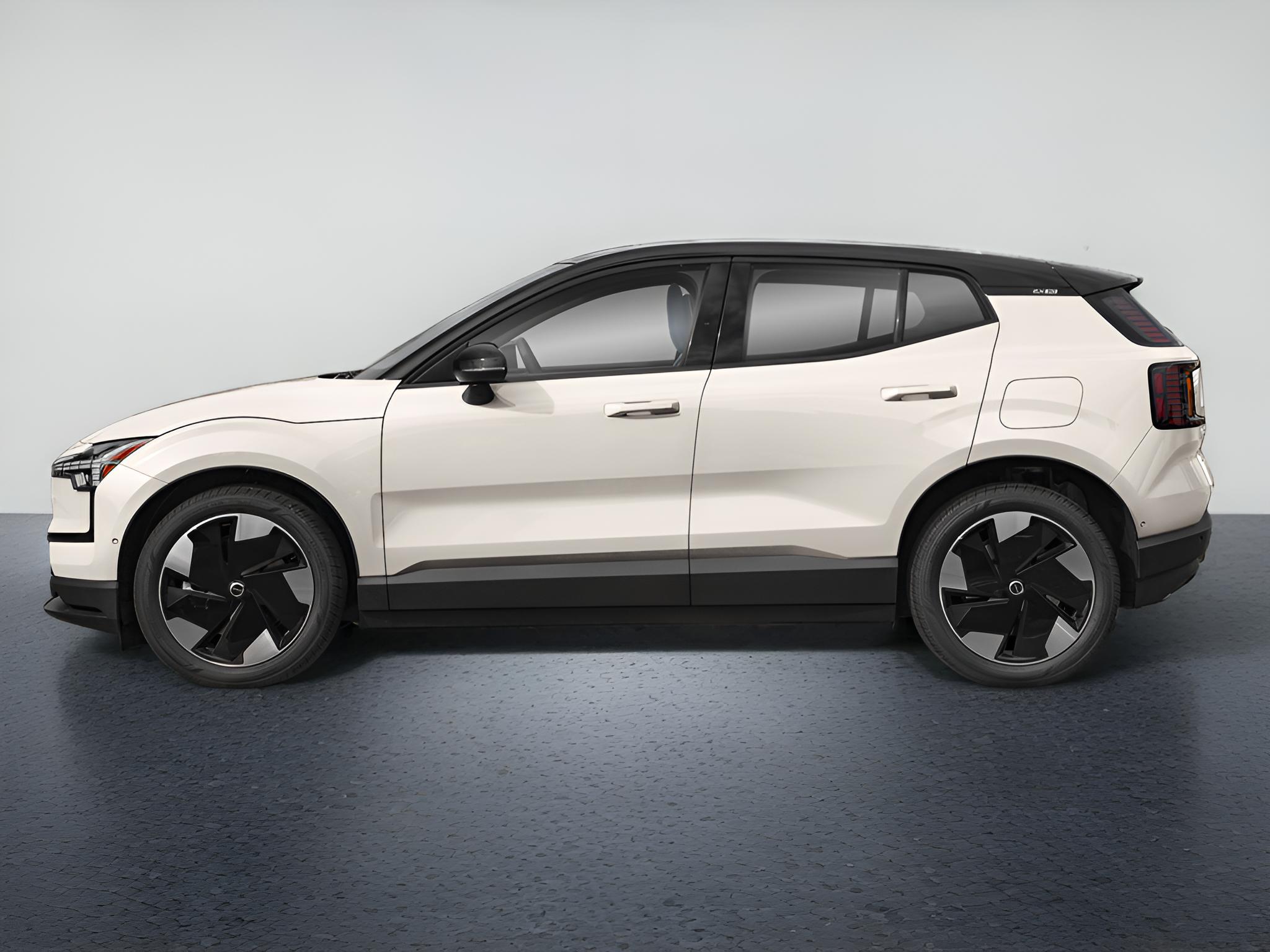 2026 Volvo EX30 Twin Motor Cross Country Ultra