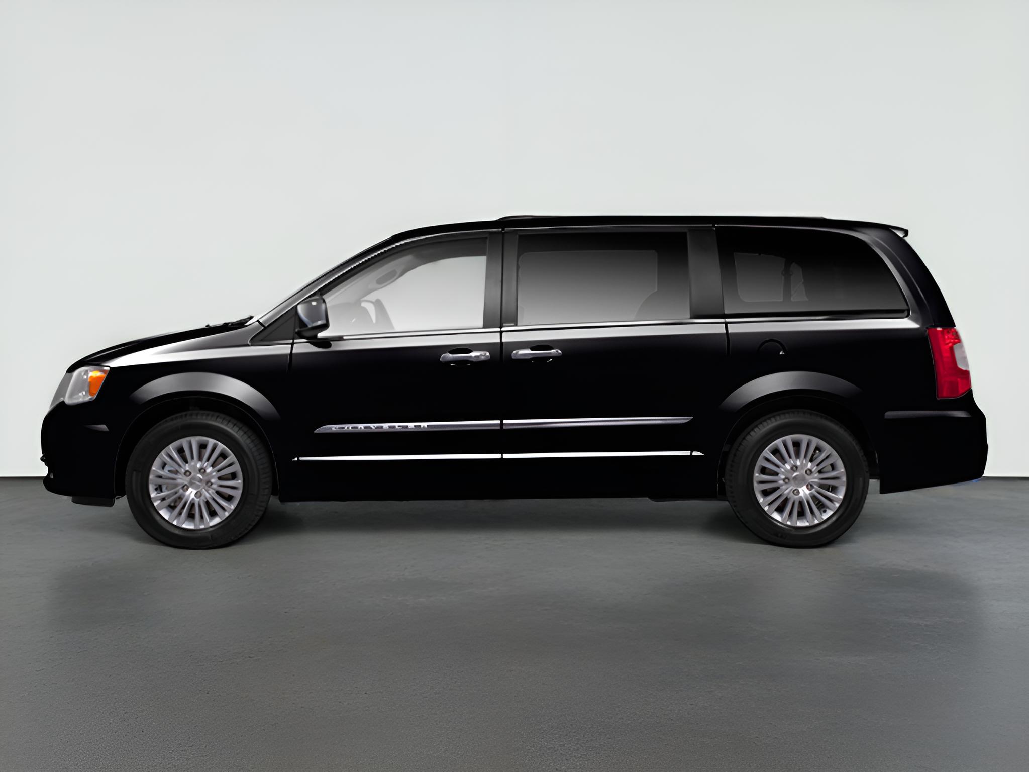 2012 Chrysler Town & Country Touring