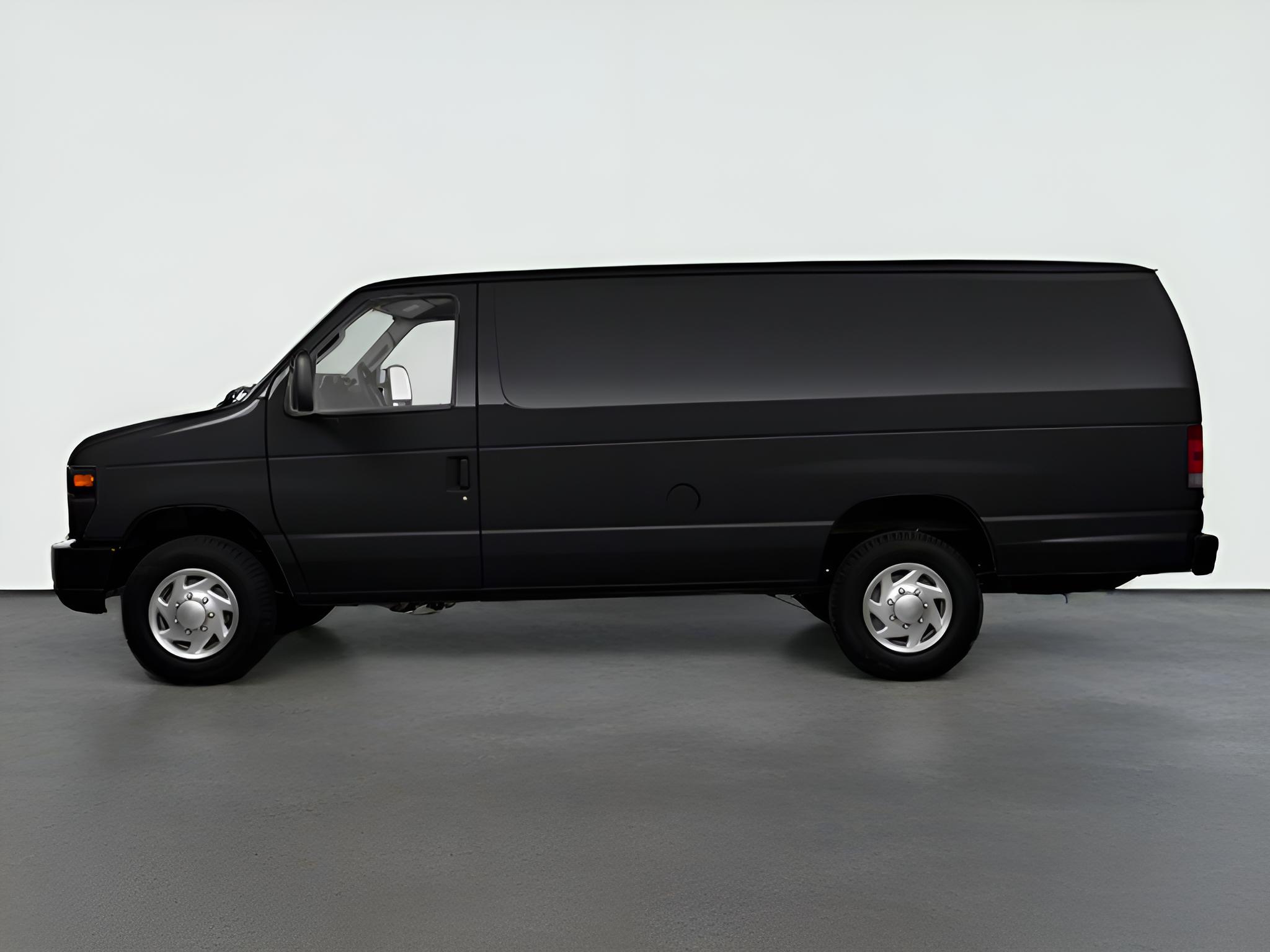 2013 Ford E-Series Cargo Van Commercial