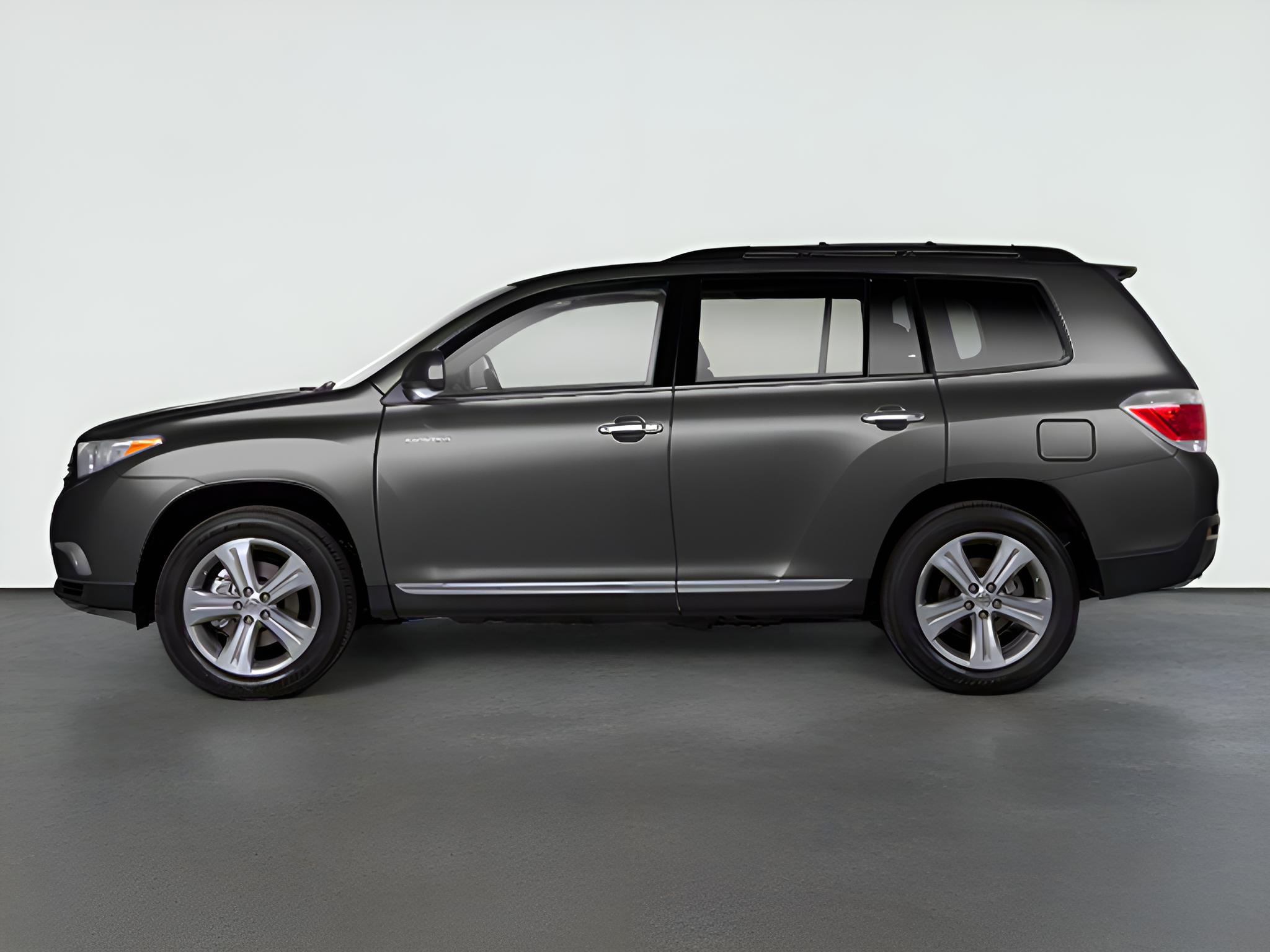 2013 Toyota Highlander 4WD 4dr V6 (Natl)