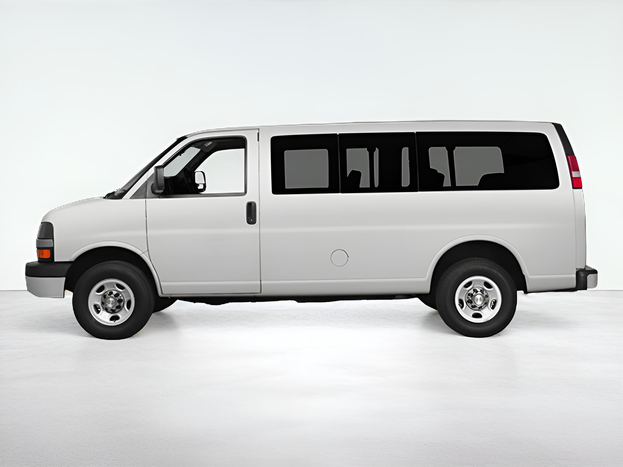 2014 Chevrolet Express Passenger LT