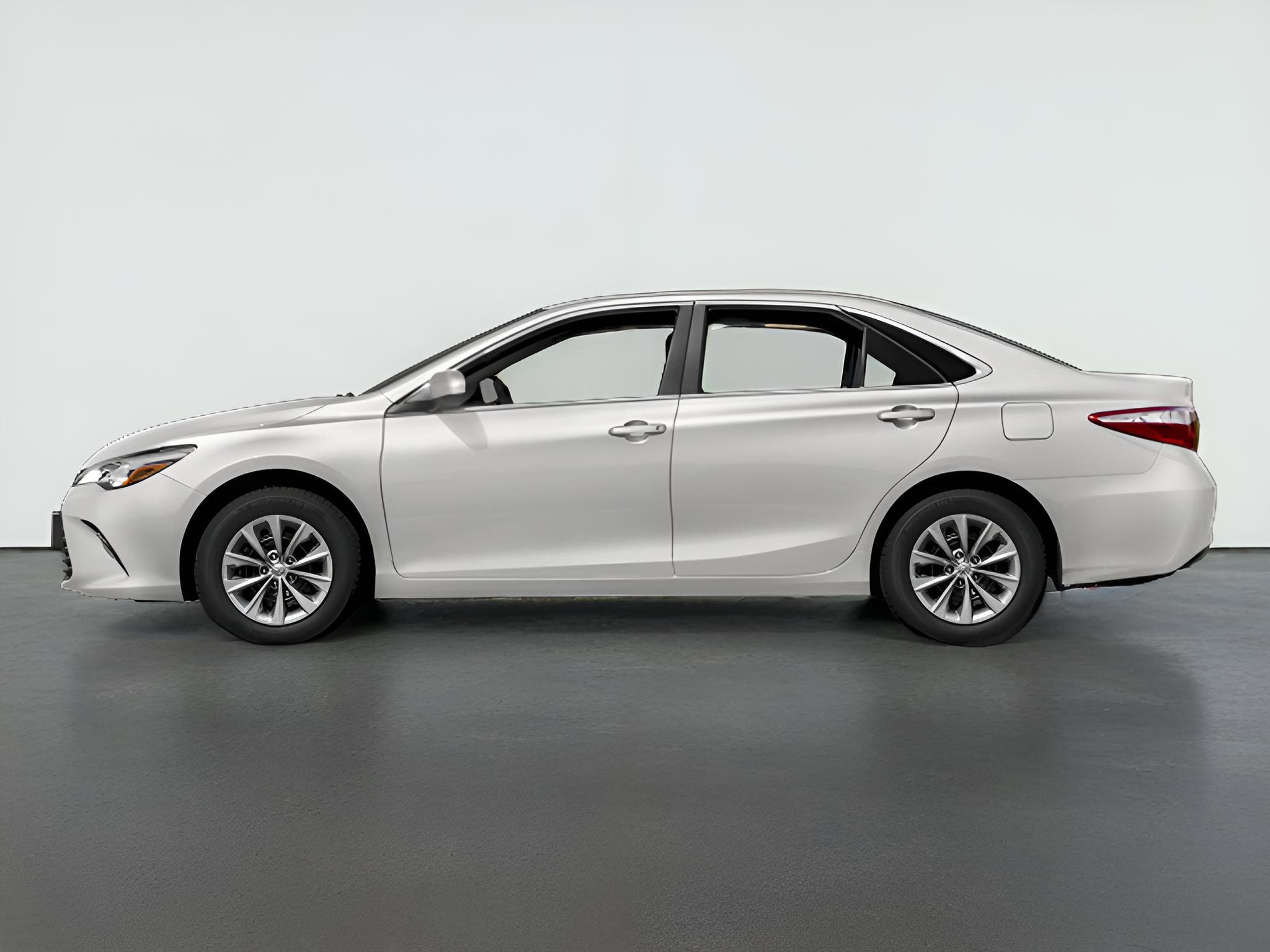 2016 Toyota Camry XLE