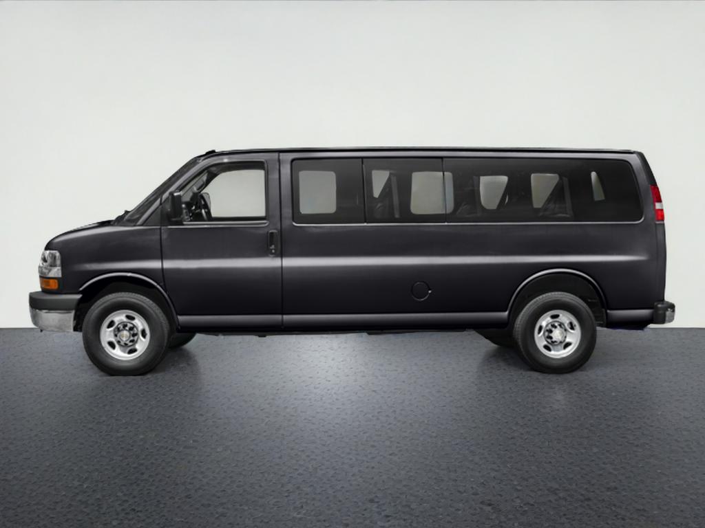 2017 Chevrolet Express Passenger LT